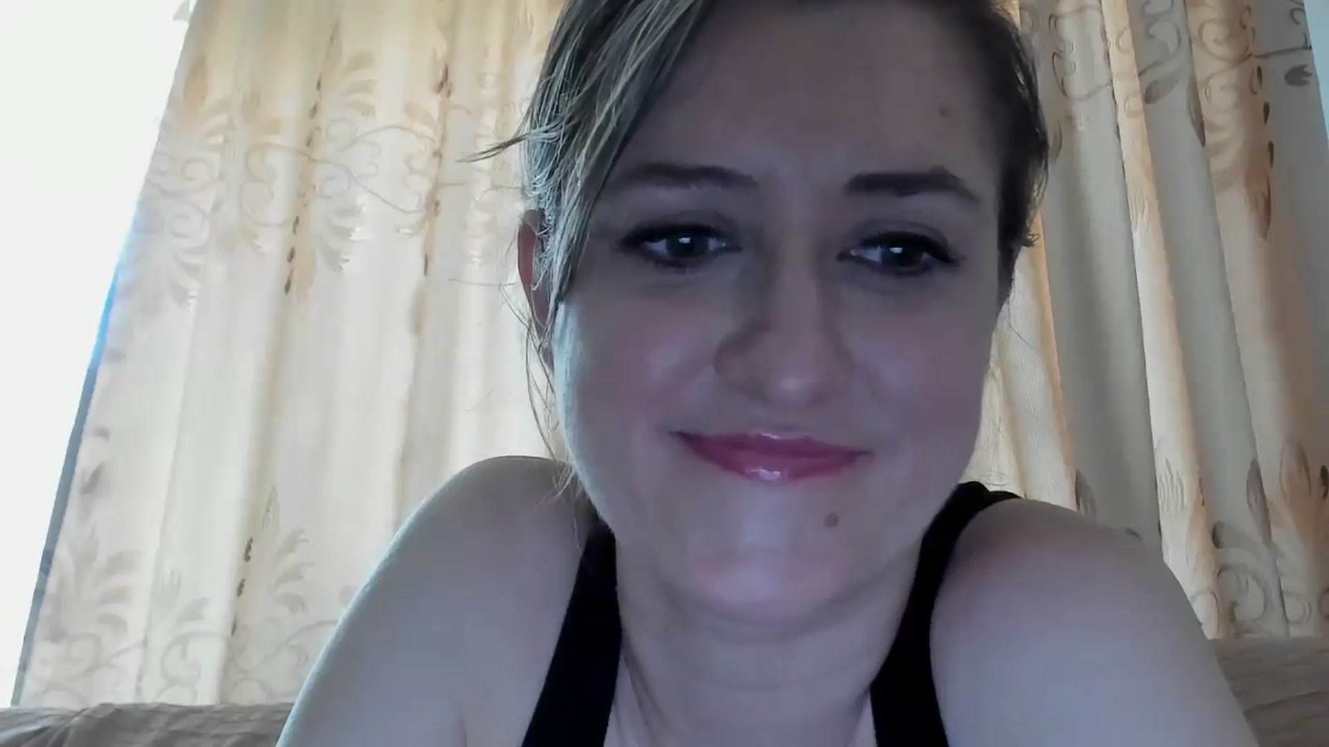 Gallery image thumbnail from BestDream's myfreecams stream on, 05/30/2024, 10:21 image 10 of 20