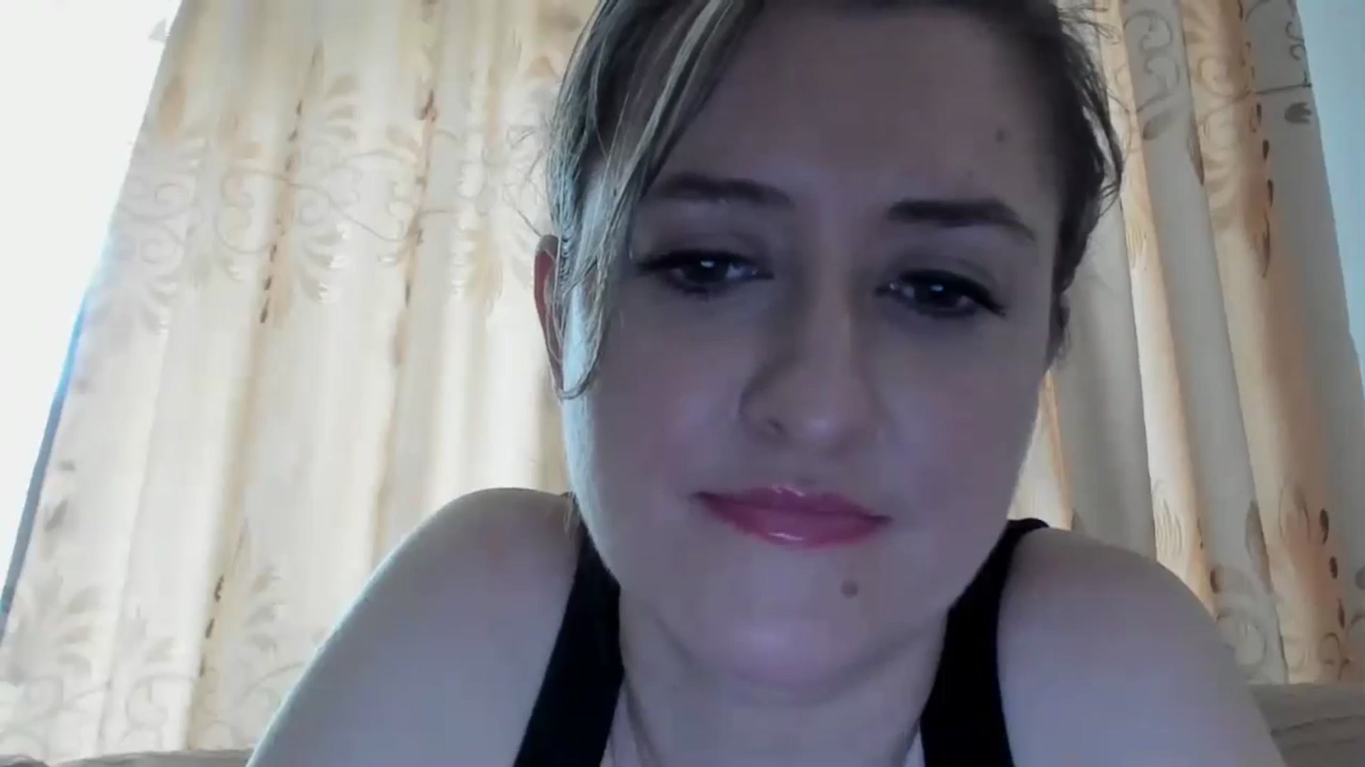 Gallery image thumbnail from BestDream's myfreecams stream on, 05/30/2024, 10:51 image 11 of 20