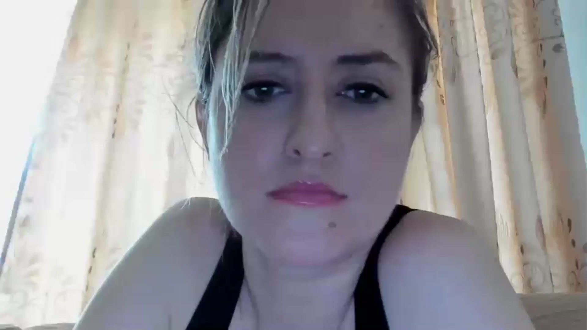 Gallery image thumbnail from BestDream's myfreecams stream on, 05/30/2024, 10:51 image 19 of 20