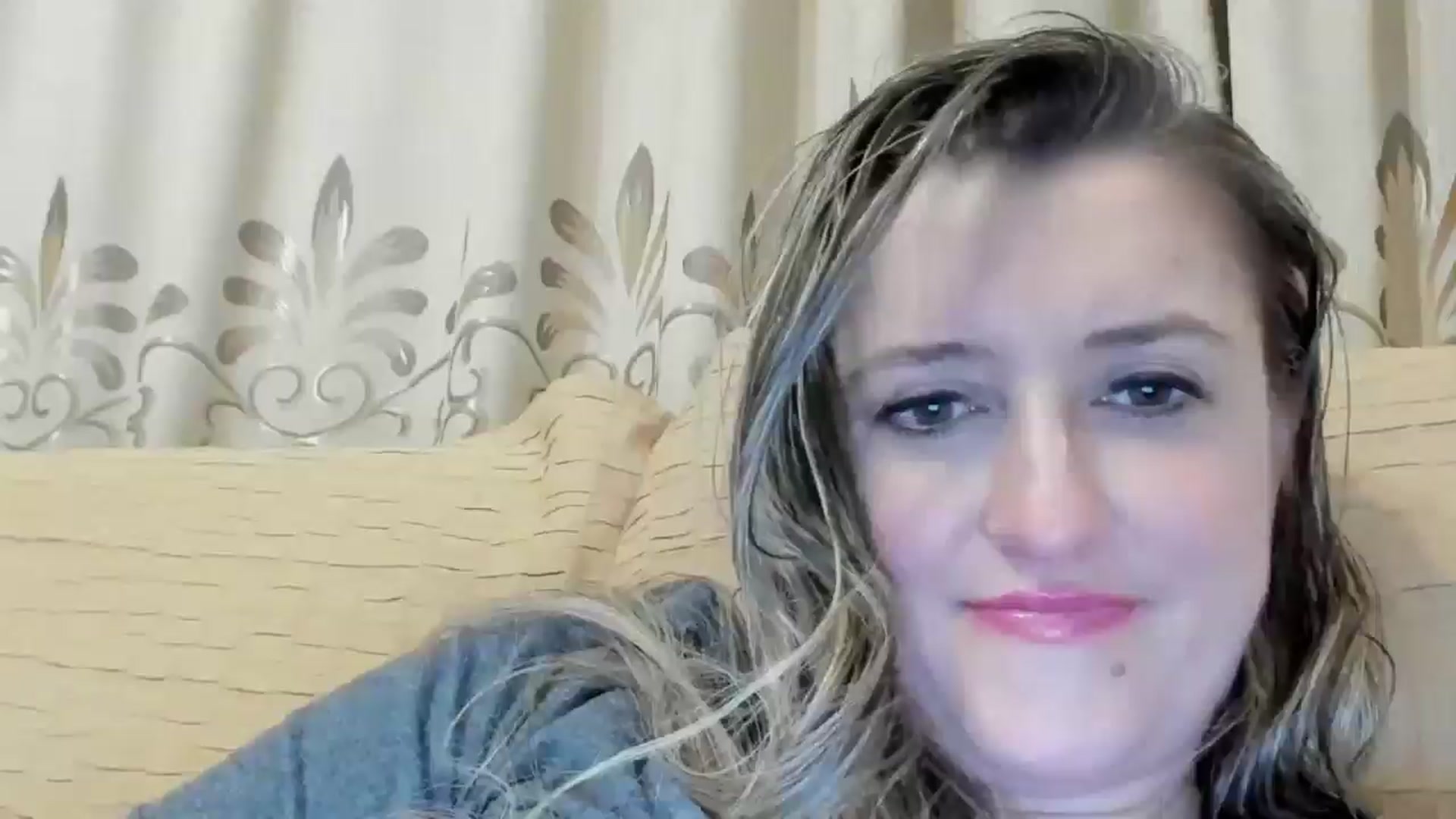 Gallery image thumbnail from BestDream's myfreecams stream on, 05/30/2024, 23:50 image 7 of 20