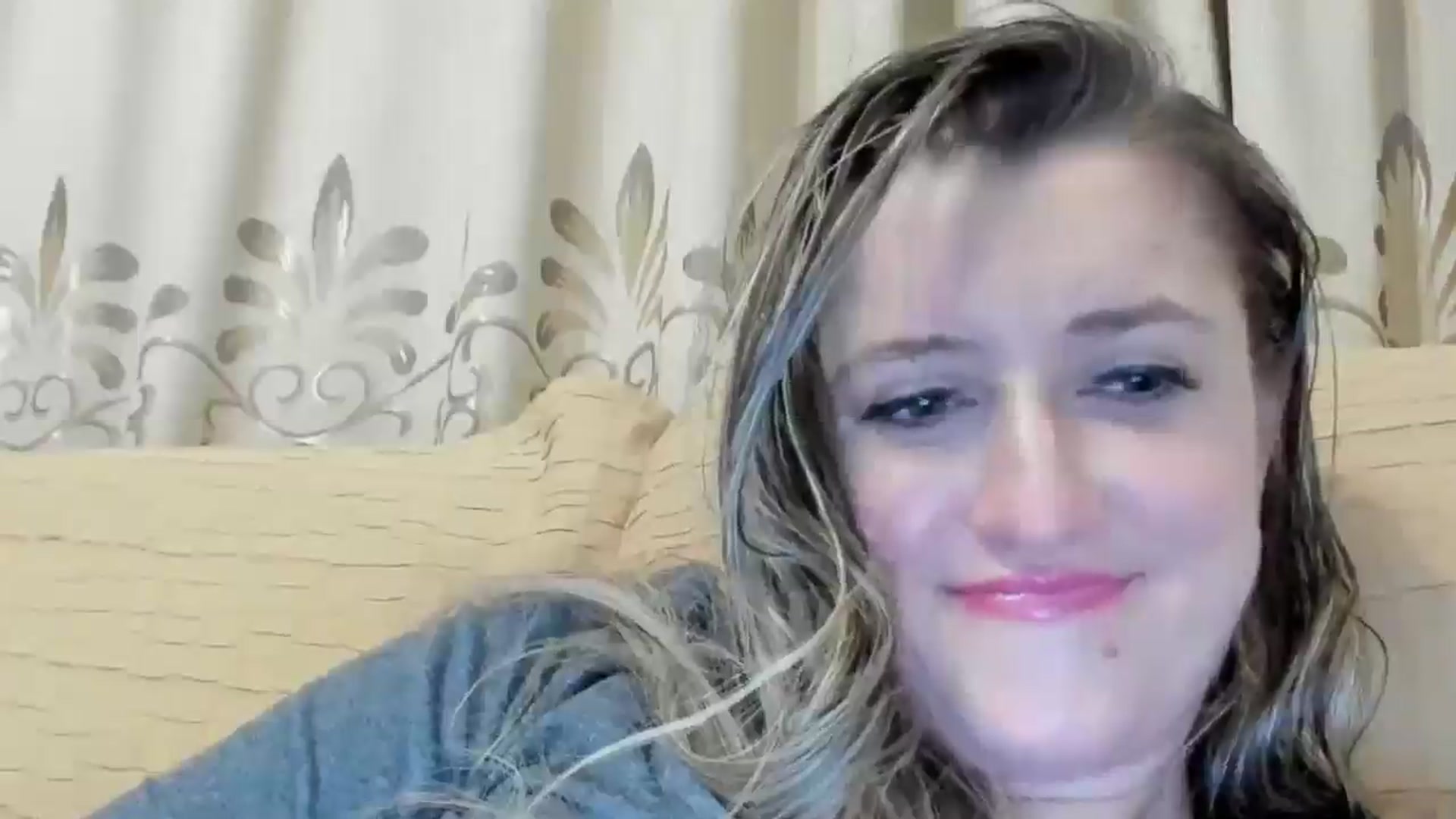 Gallery image thumbnail from BestDream's myfreecams stream on, 05/30/2024, 23:50 image 6 of 20