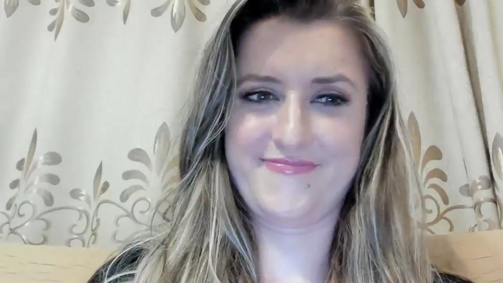 Gallery image thumbnail from BestDream's myfreecams stream on, 06/01/2024, 23:15 image 4 of 20