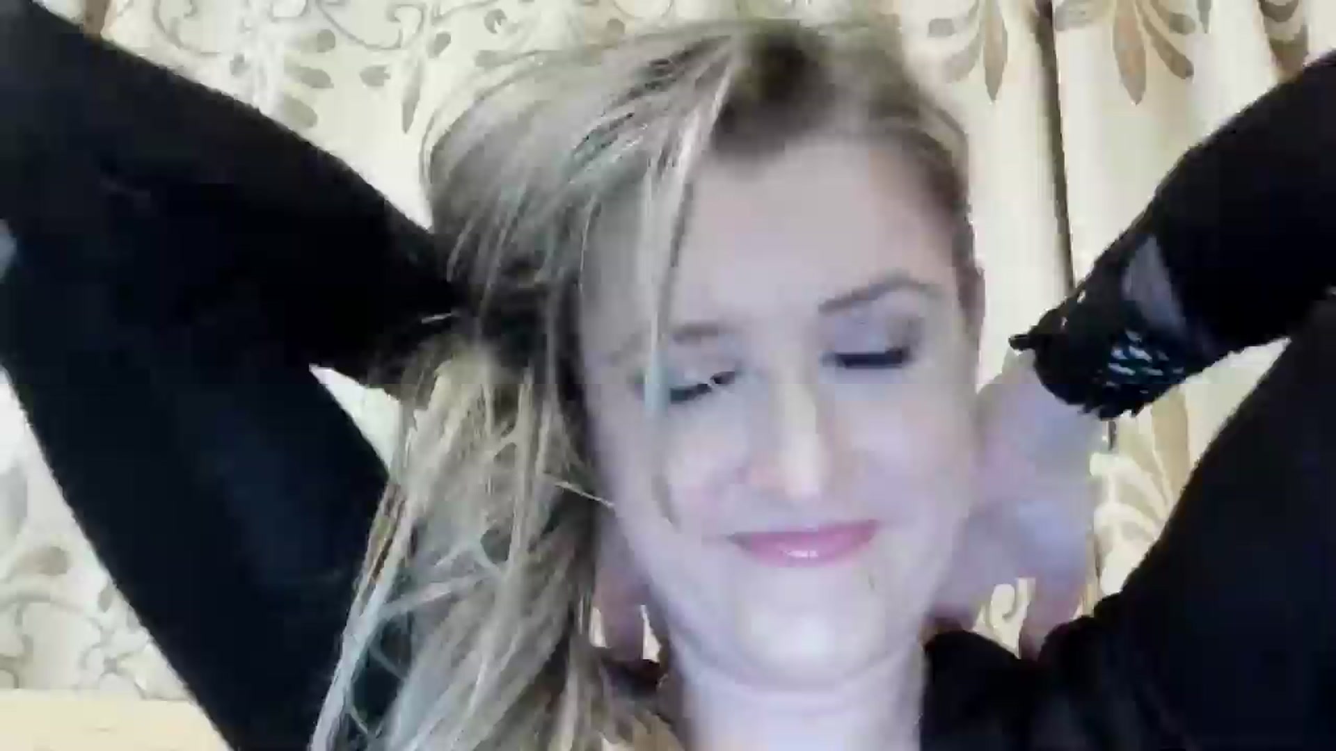 Gallery image thumbnail from BestDream's myfreecams stream on, 06/01/2024, 23:15 image 17 of 20