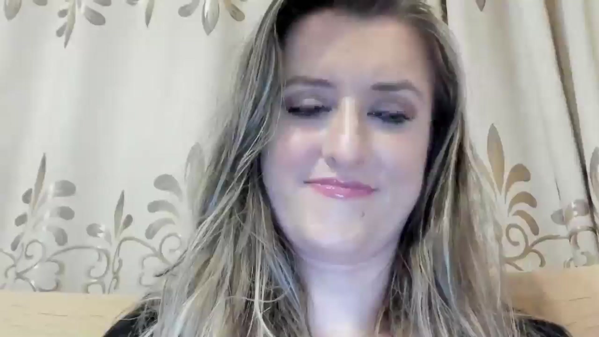 Gallery image thumbnail from BestDream's myfreecams stream on, 06/01/2024, 23:15 image 7 of 20