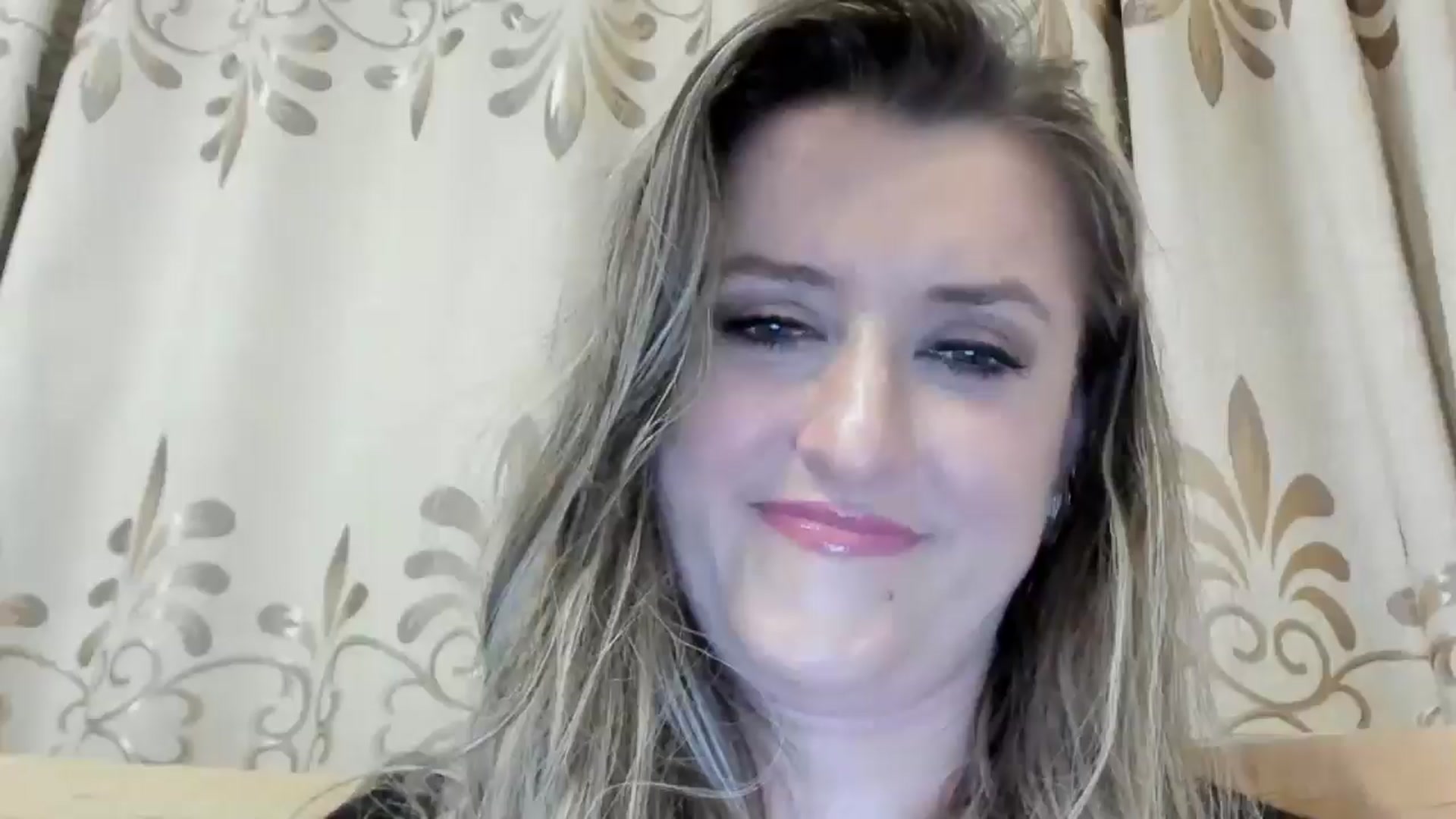 Gallery image thumbnail from BestDream's myfreecams stream on, 06/01/2024, 23:15 image 15 of 20