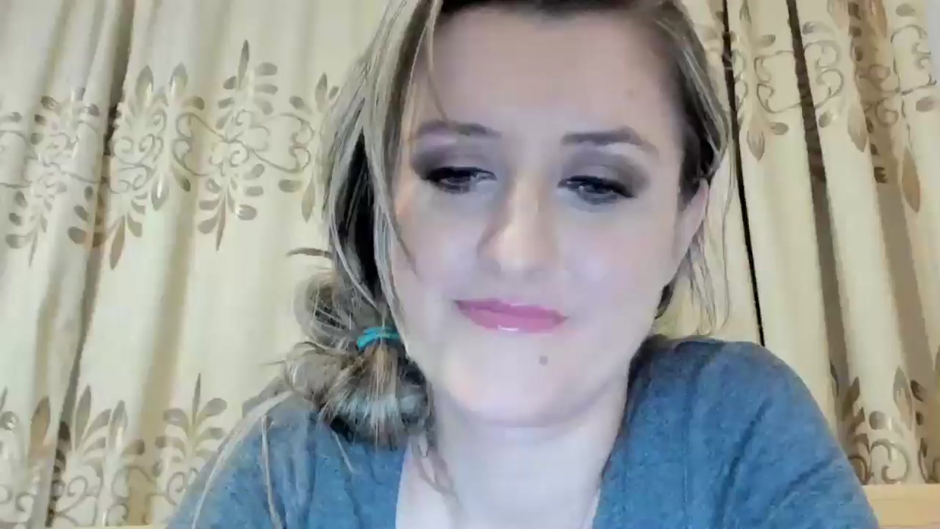 Gallery image thumbnail from BestDream's myfreecams stream on, 06/02/2024, 21:59 image 8 of 20
