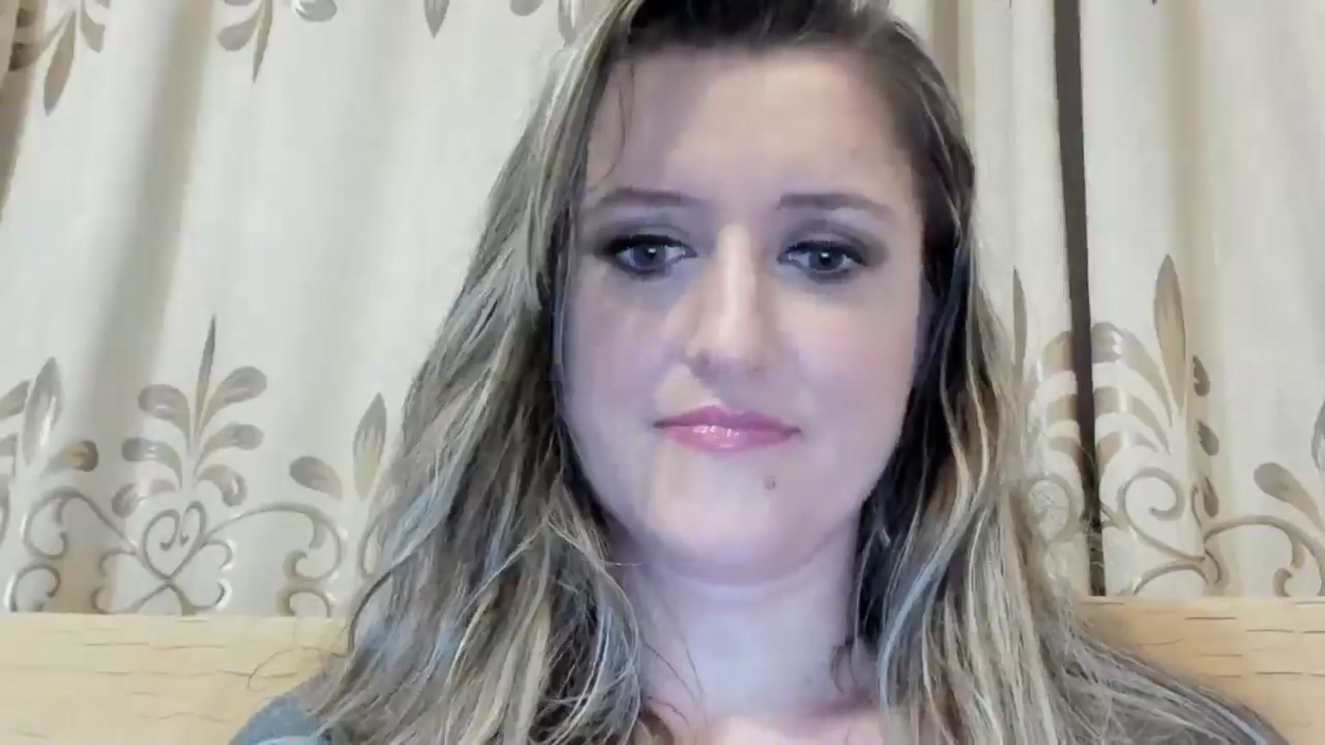 Gallery image thumbnail from BestDream's myfreecams stream on, 06/02/2024, 23:35 image 10 of 20