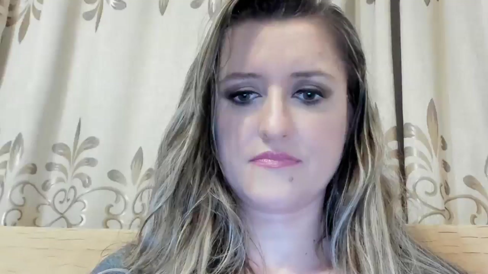 Gallery image thumbnail from BestDream's myfreecams stream on, 06/02/2024, 23:35 image 4 of 20