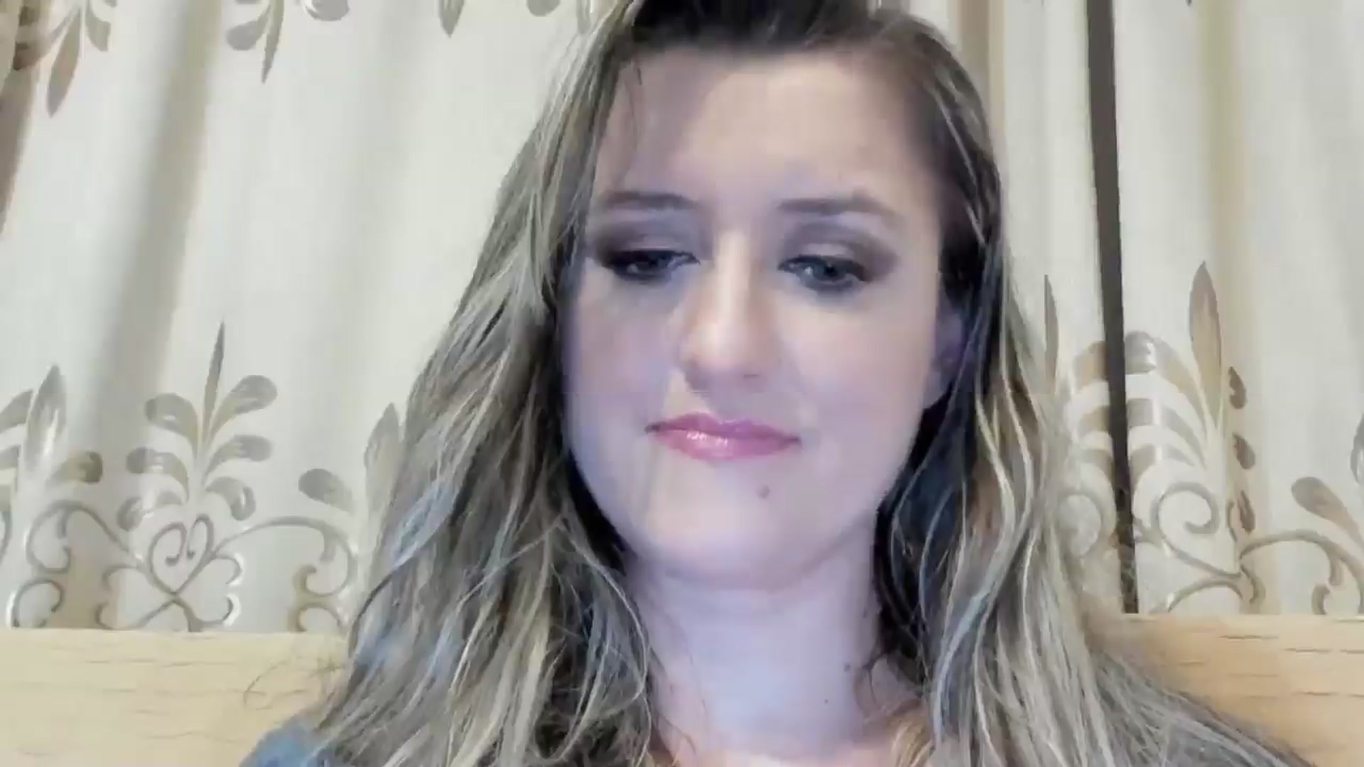 Gallery image thumbnail from BestDream's myfreecams stream on, 06/02/2024, 23:35 image 16 of 20