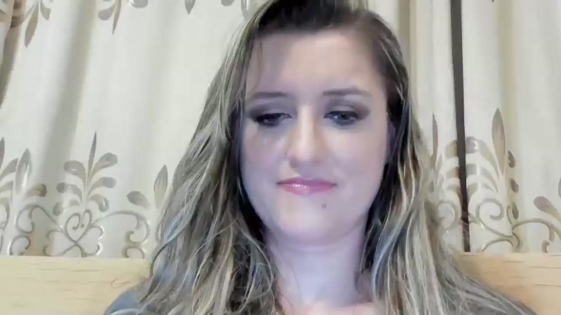 Gallery image thumbnail from BestDream's myfreecams stream on, 06/02/2024, 23:35 image 14 of 20