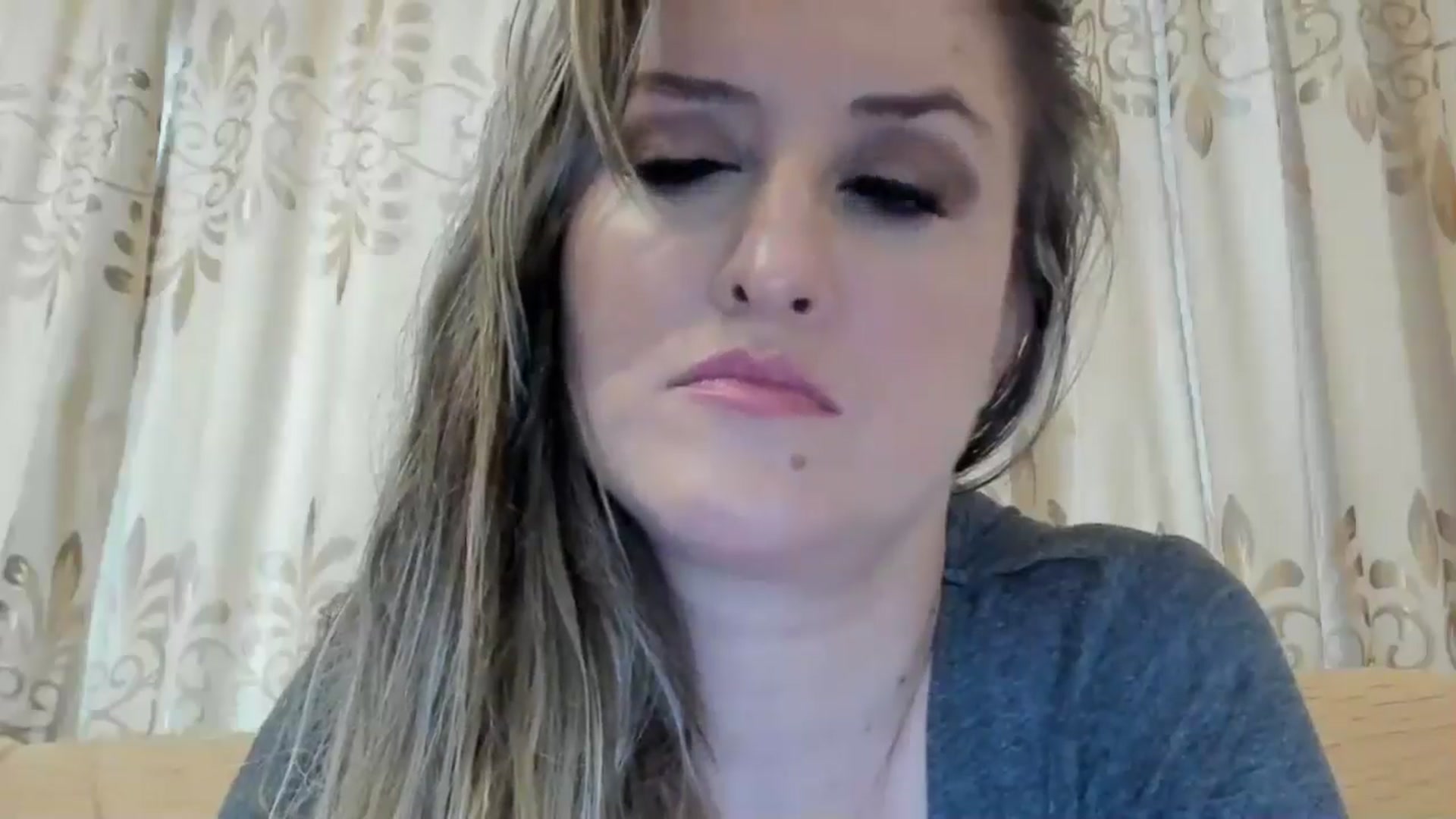 Gallery image thumbnail from BestDream's myfreecams stream on, 06/03/2024, 04:03 image 2 of 20