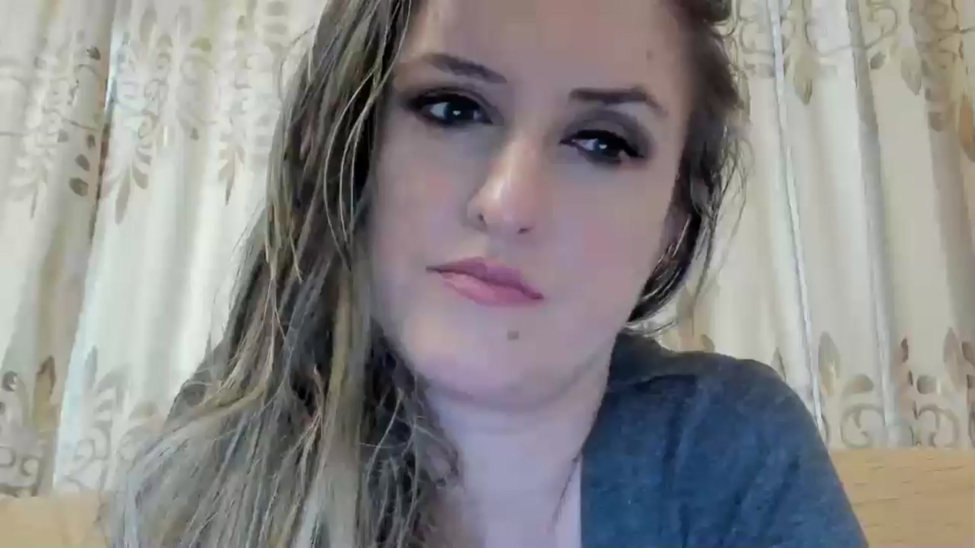 Gallery image thumbnail from BestDream's myfreecams stream on, 06/03/2024, 04:03 image 8 of 20