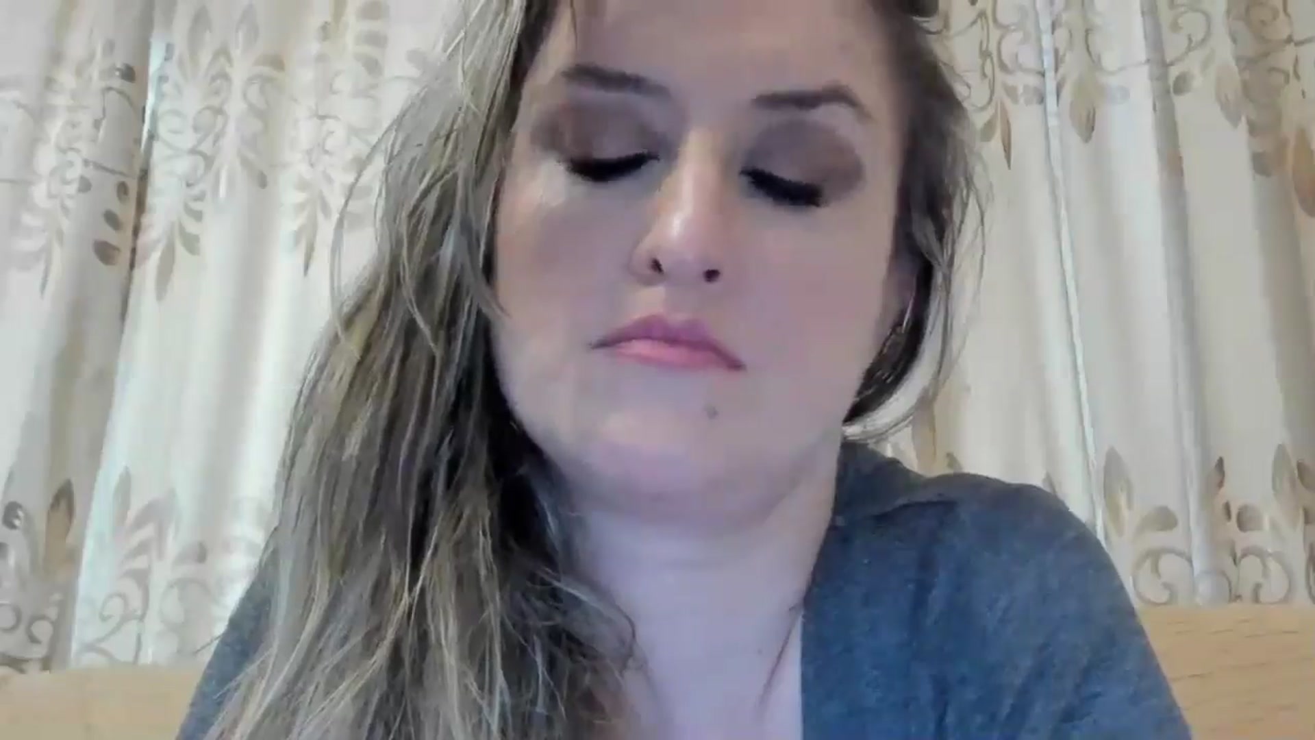 Gallery image thumbnail from BestDream's myfreecams stream on, 06/03/2024, 04:03 image 12 of 20