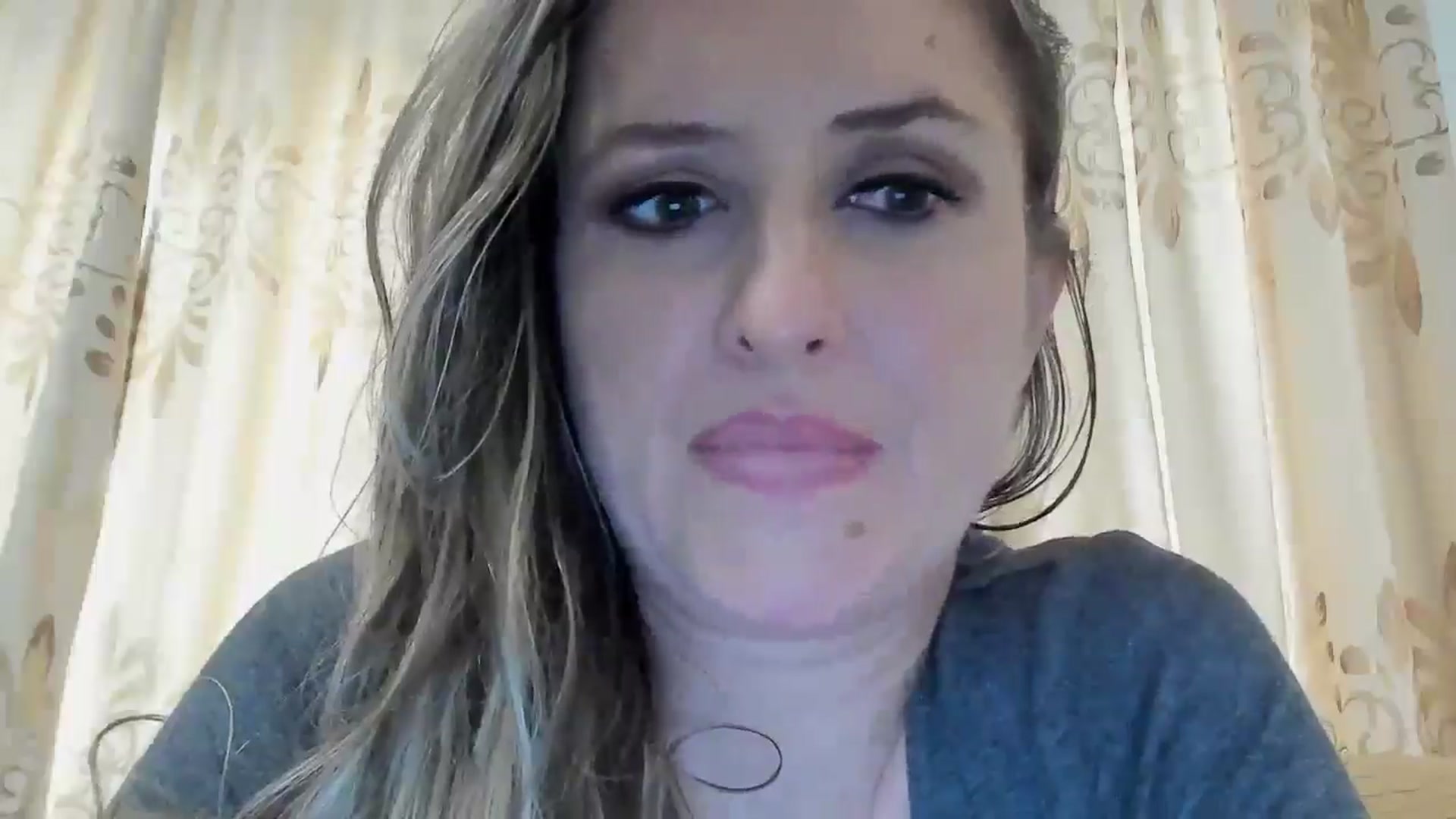 Gallery image thumbnail from BestDream's myfreecams stream on, 06/03/2024, 04:50 image 10 of 20