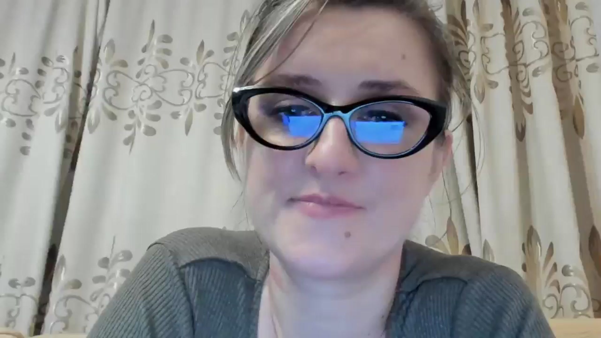 Gallery image thumbnail from BestDream's myfreecams stream on, 06/03/2024, 23:18 image 1 of 20