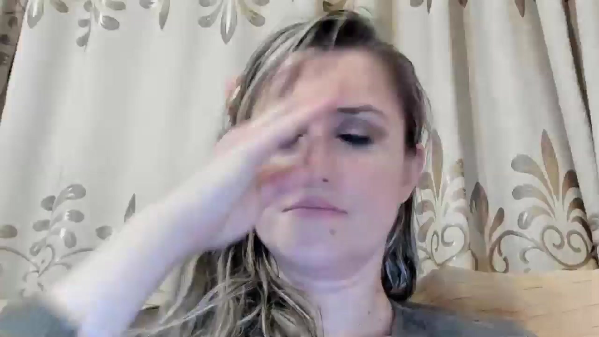 Gallery image thumbnail from BestDream's myfreecams stream on, 06/03/2024, 23:50 image 4 of 20