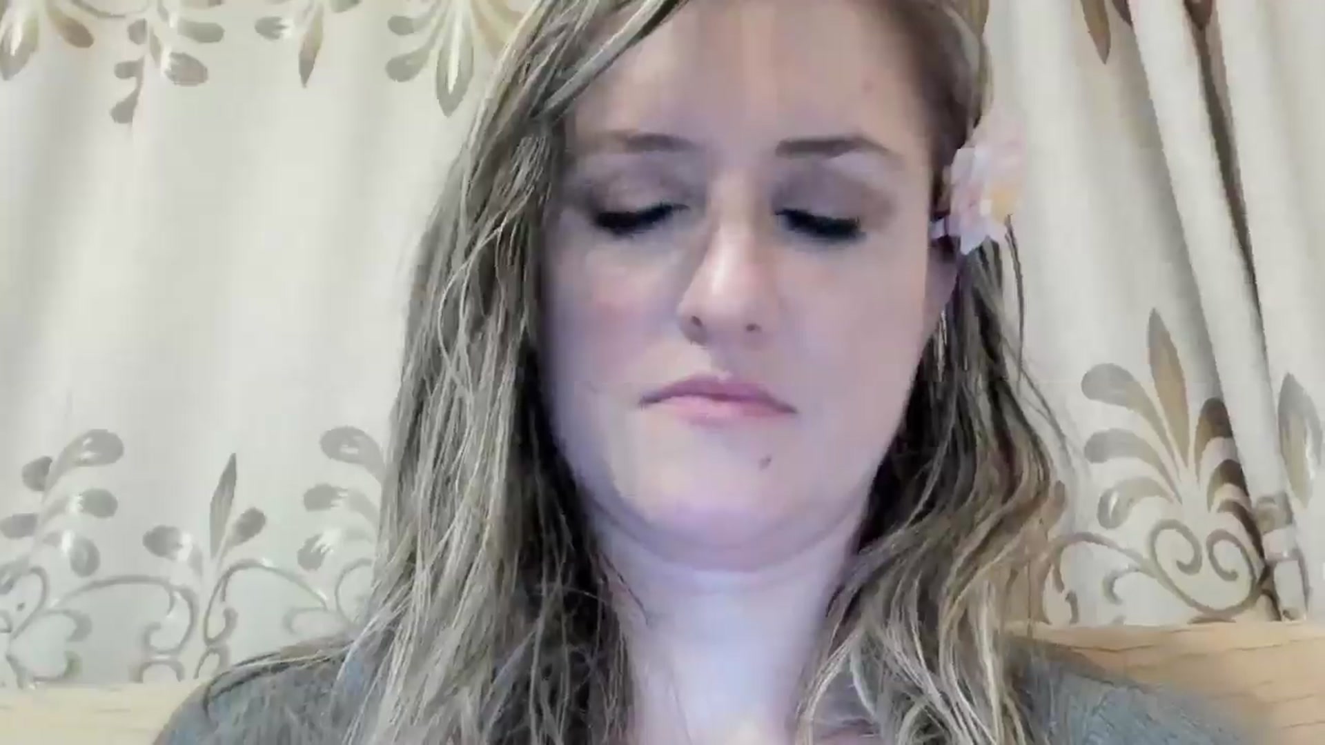 Gallery image thumbnail from BestDream's myfreecams stream on, 06/04/2024, 02:09 image 16 of 20