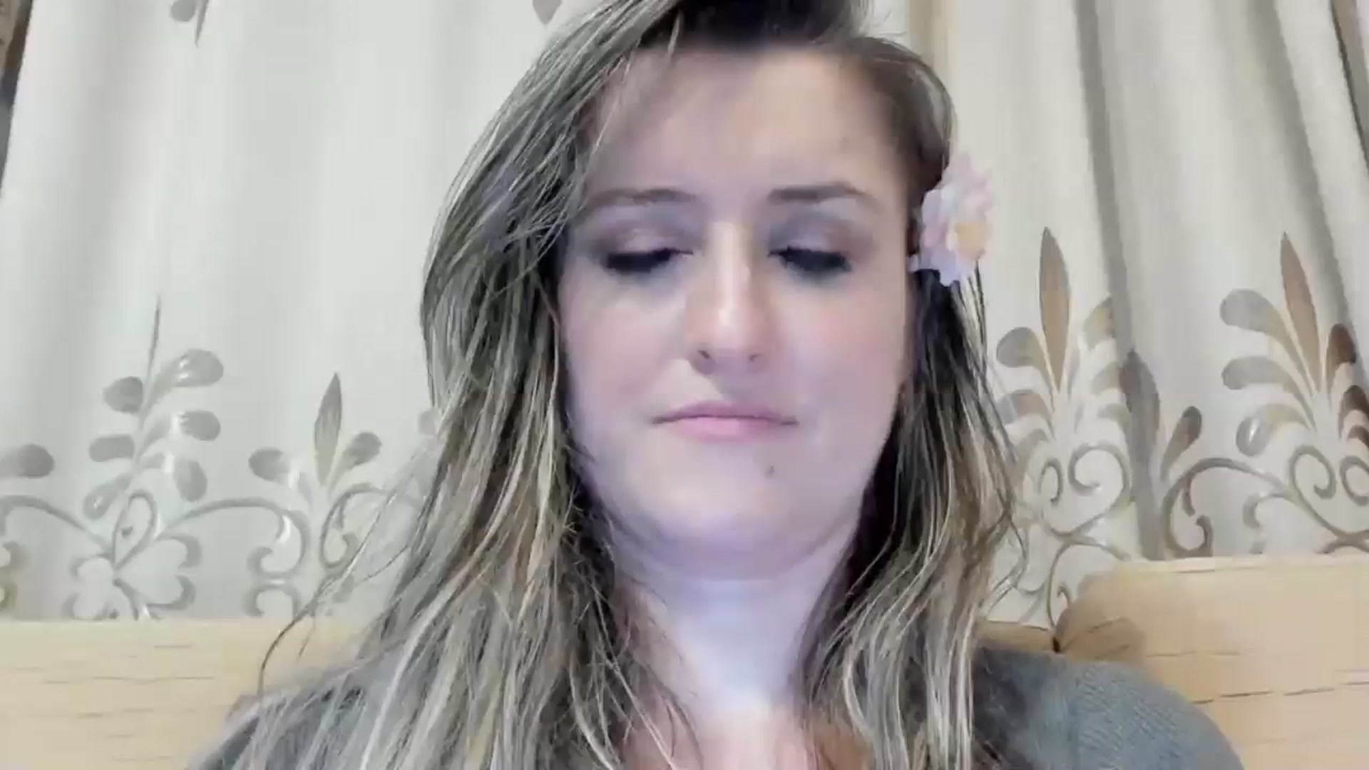 Gallery image thumbnail from BestDream's myfreecams stream on, 06/04/2024, 02:49 image 5 of 20