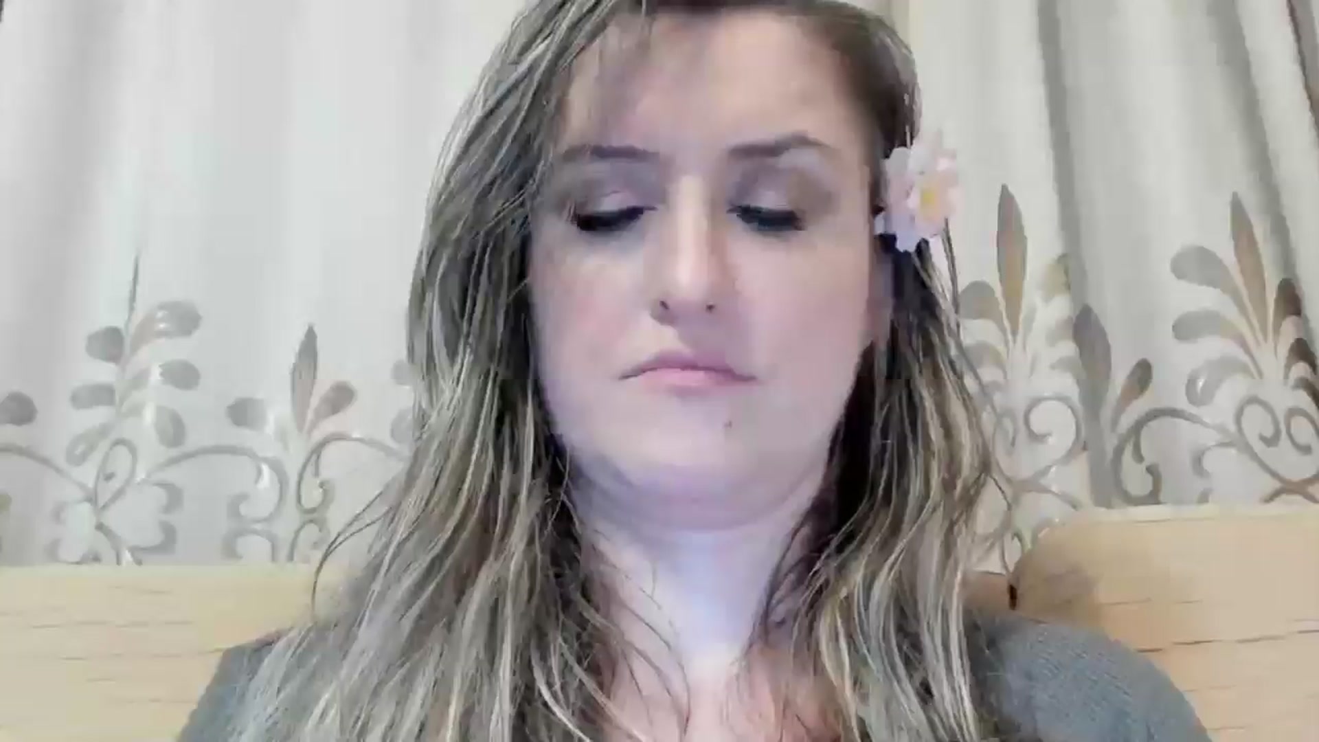 Gallery image thumbnail from BestDream's myfreecams stream on, 06/04/2024, 02:49 image 9 of 20