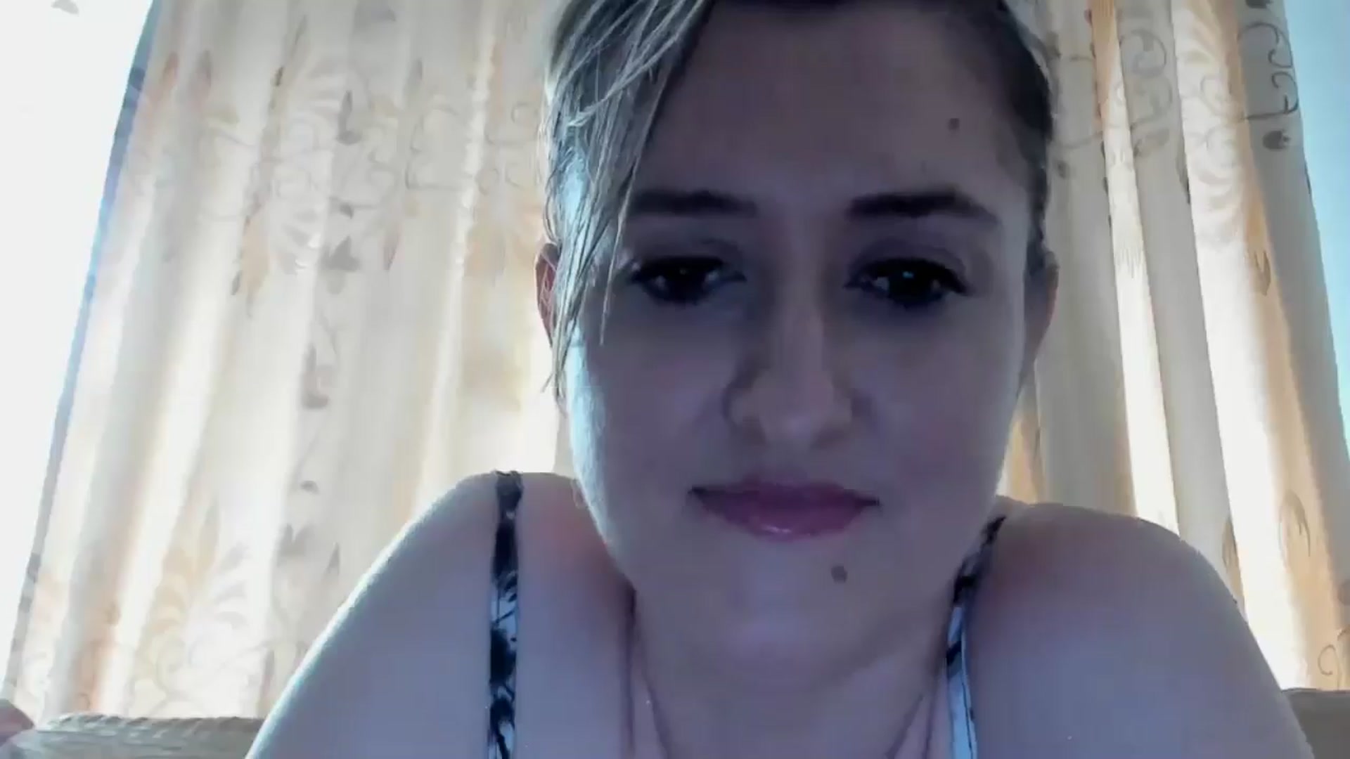 Gallery image thumbnail from BestDream's myfreecams stream on, 06/04/2024, 14:59 image 17 of 20
