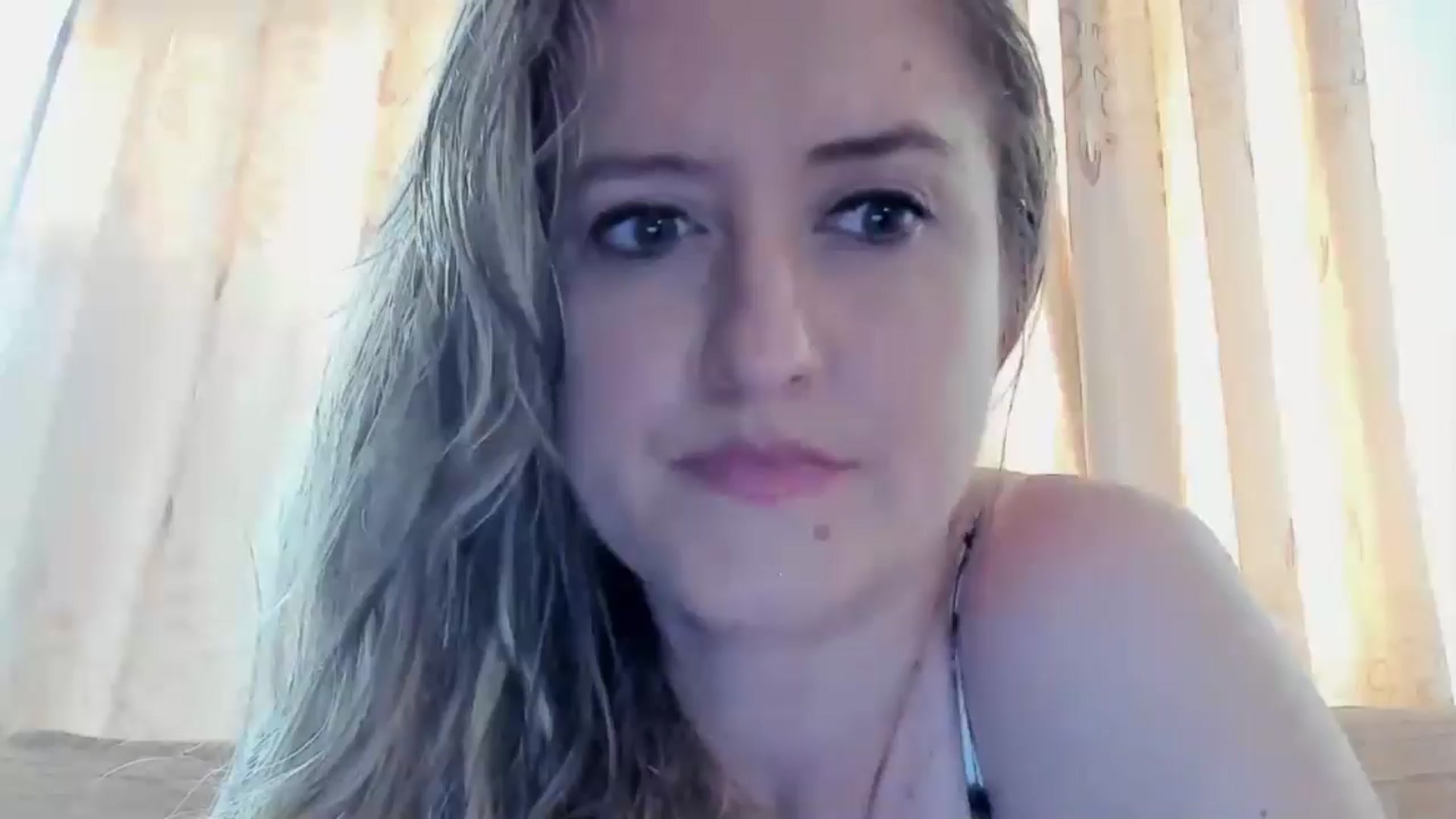 Gallery image thumbnail from BestDream's myfreecams stream on, 06/04/2024, 16:00 image 7 of 20