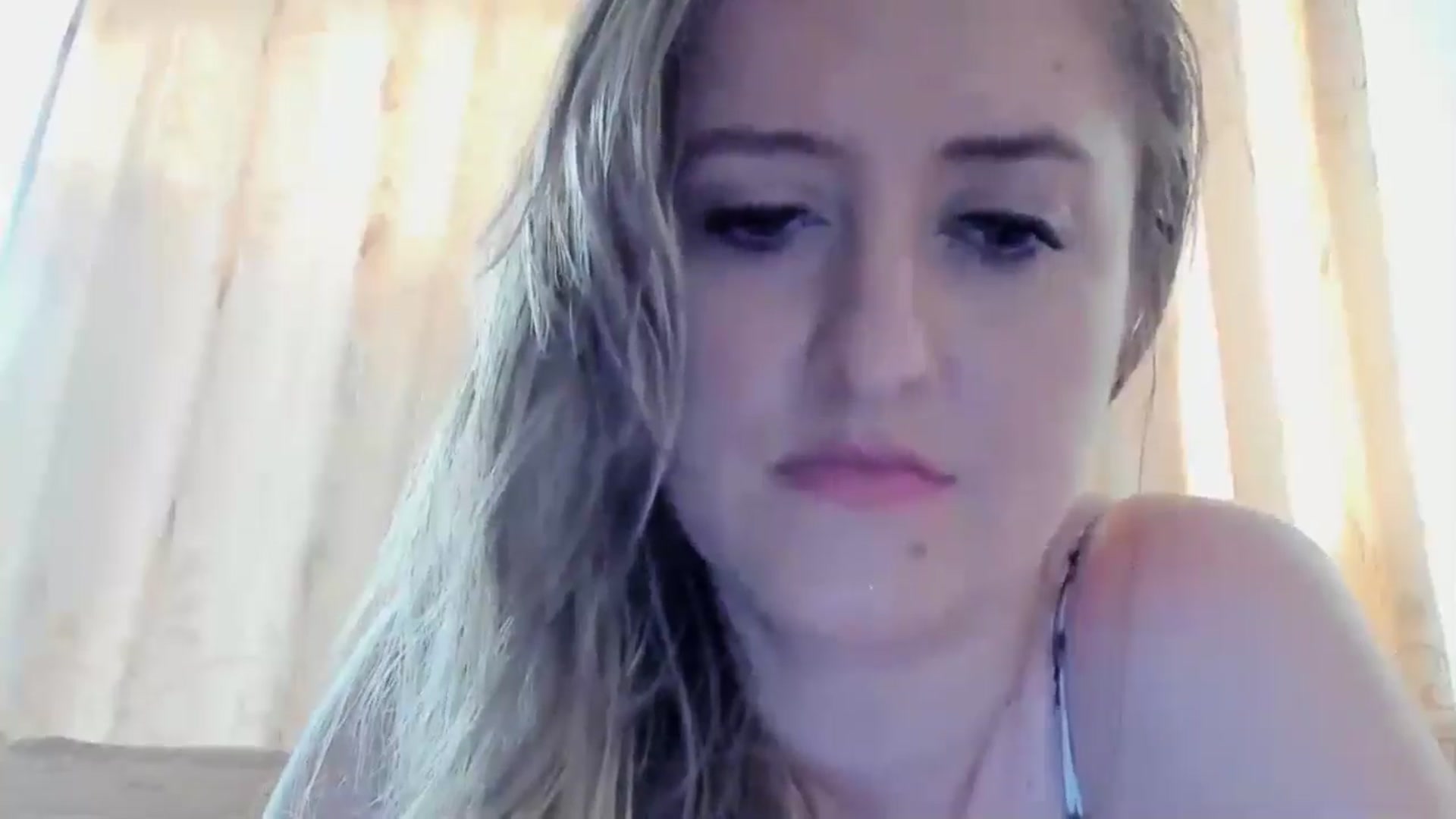 Gallery image thumbnail from BestDream's myfreecams stream on, 06/04/2024, 16:00 image 17 of 20