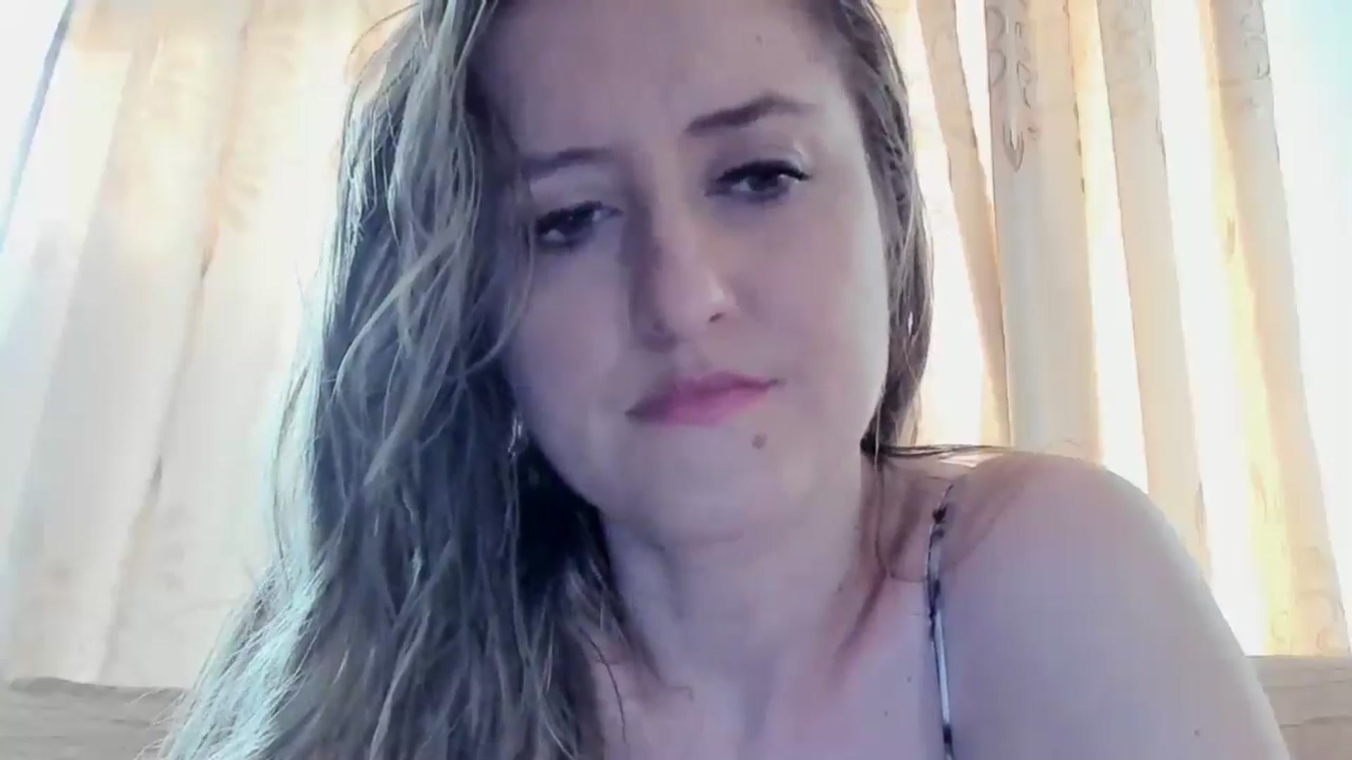 Gallery image thumbnail from BestDream's myfreecams stream on, 06/04/2024, 16:00 image 2 of 20