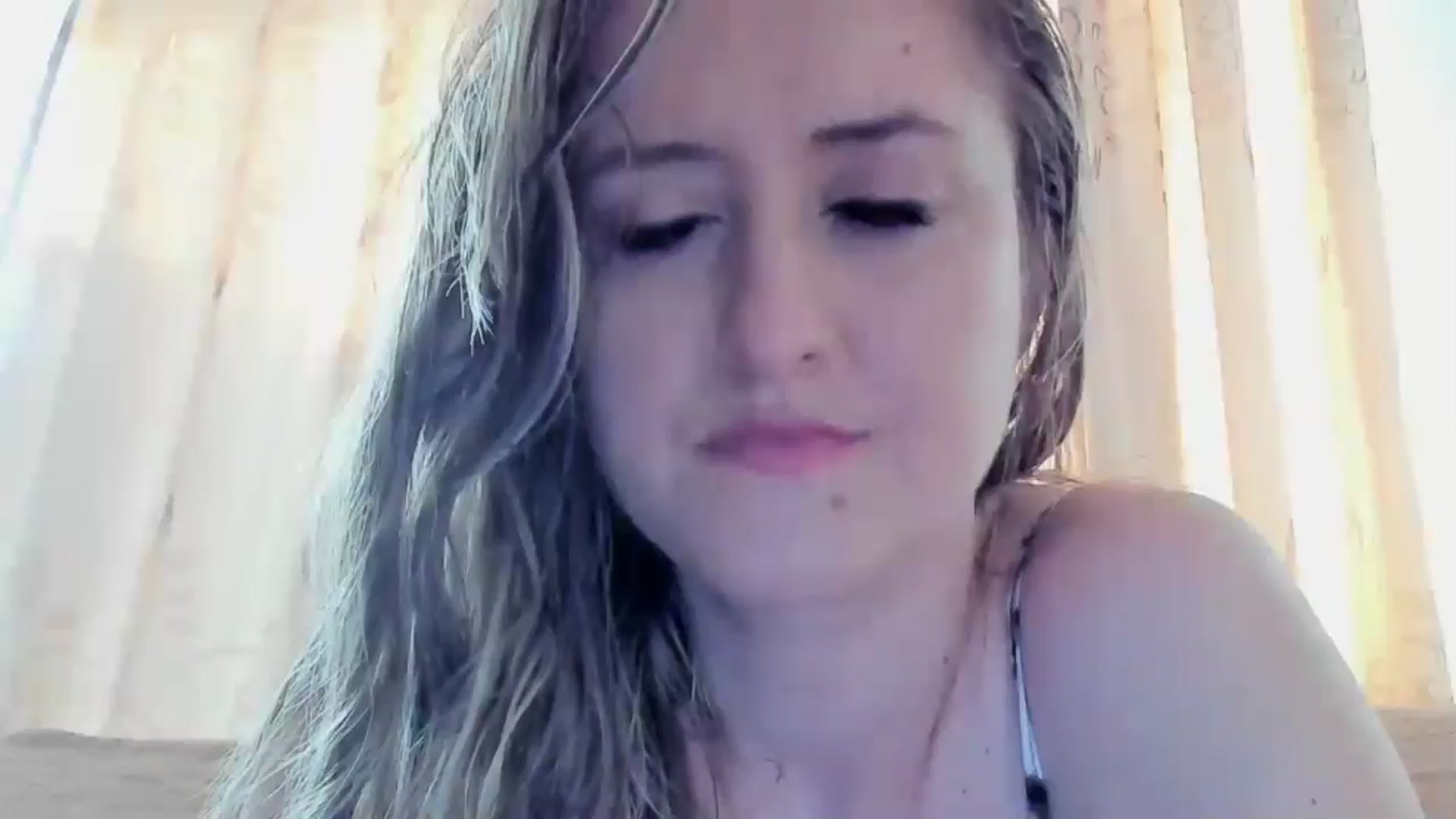 Gallery image thumbnail from BestDream's myfreecams stream on, 06/04/2024, 16:00 image 6 of 20