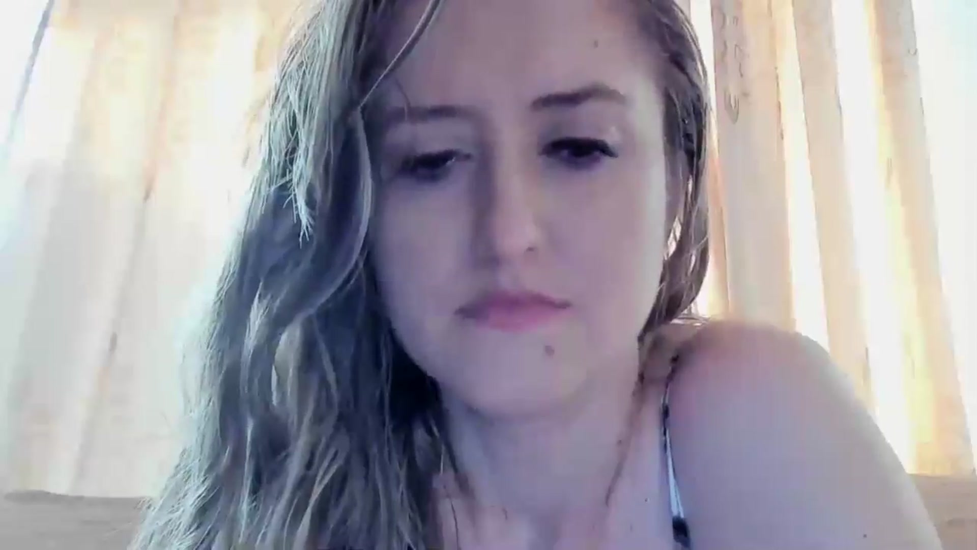 Gallery image thumbnail from BestDream's myfreecams stream on, 06/04/2024, 16:00 image 5 of 20