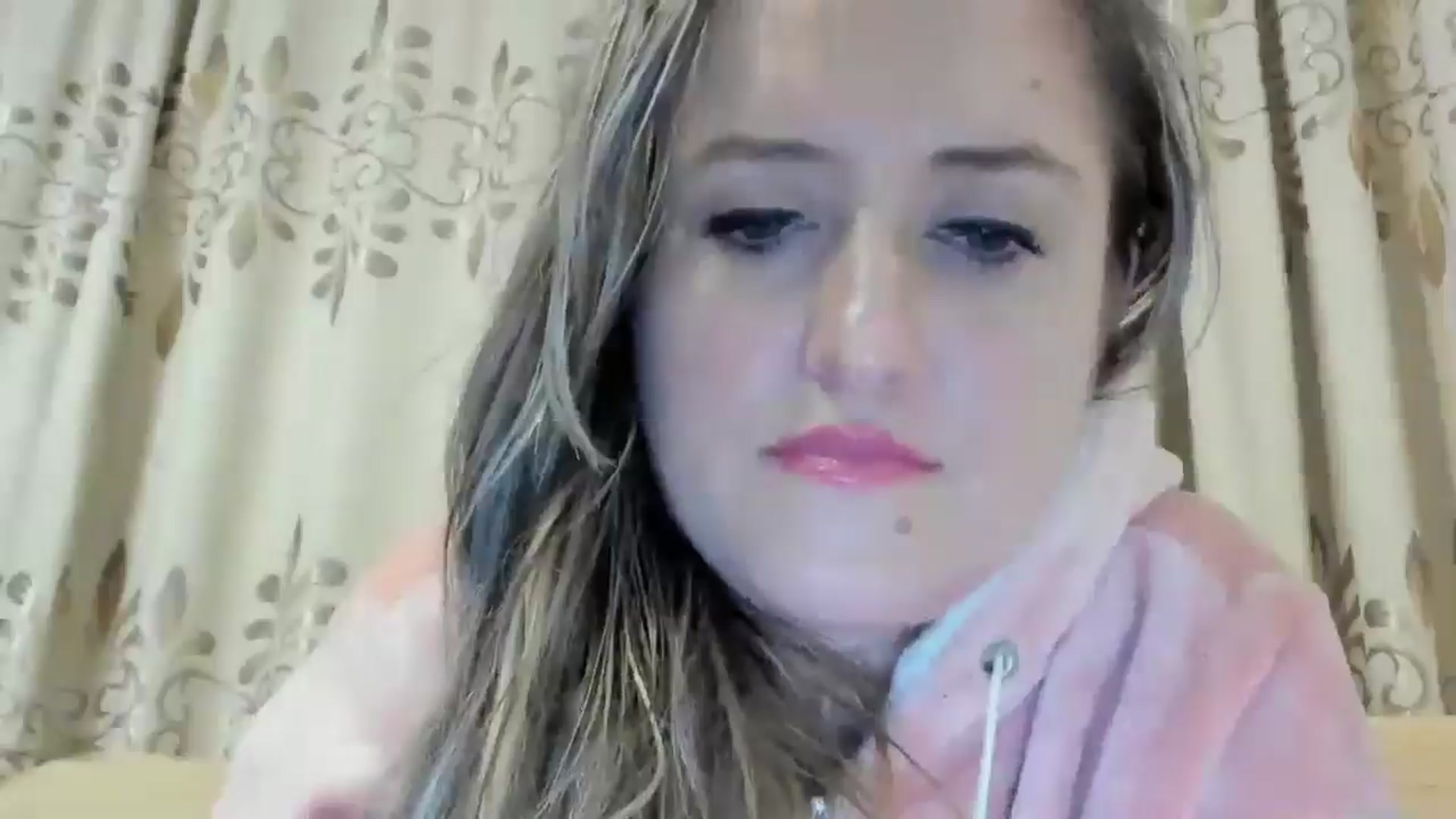 Gallery image thumbnail from BestDream's myfreecams stream on, 06/04/2024, 22:43 image 17 of 20