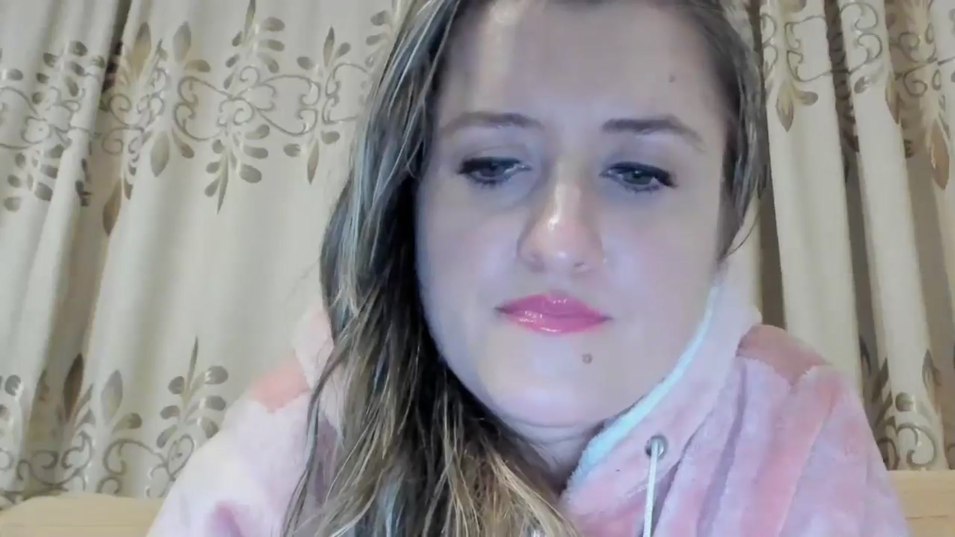 Gallery image thumbnail from BestDream's myfreecams stream on, 06/04/2024, 22:43 image 10 of 20