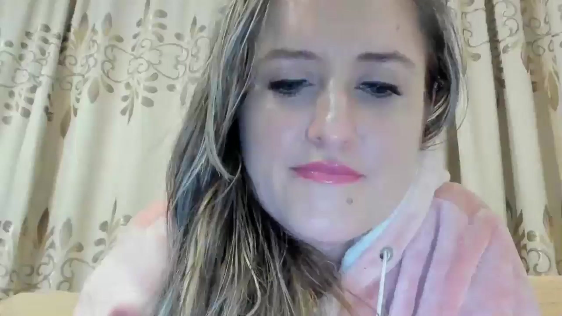 Gallery image thumbnail from BestDream's myfreecams stream on, 06/04/2024, 22:43 image 15 of 20