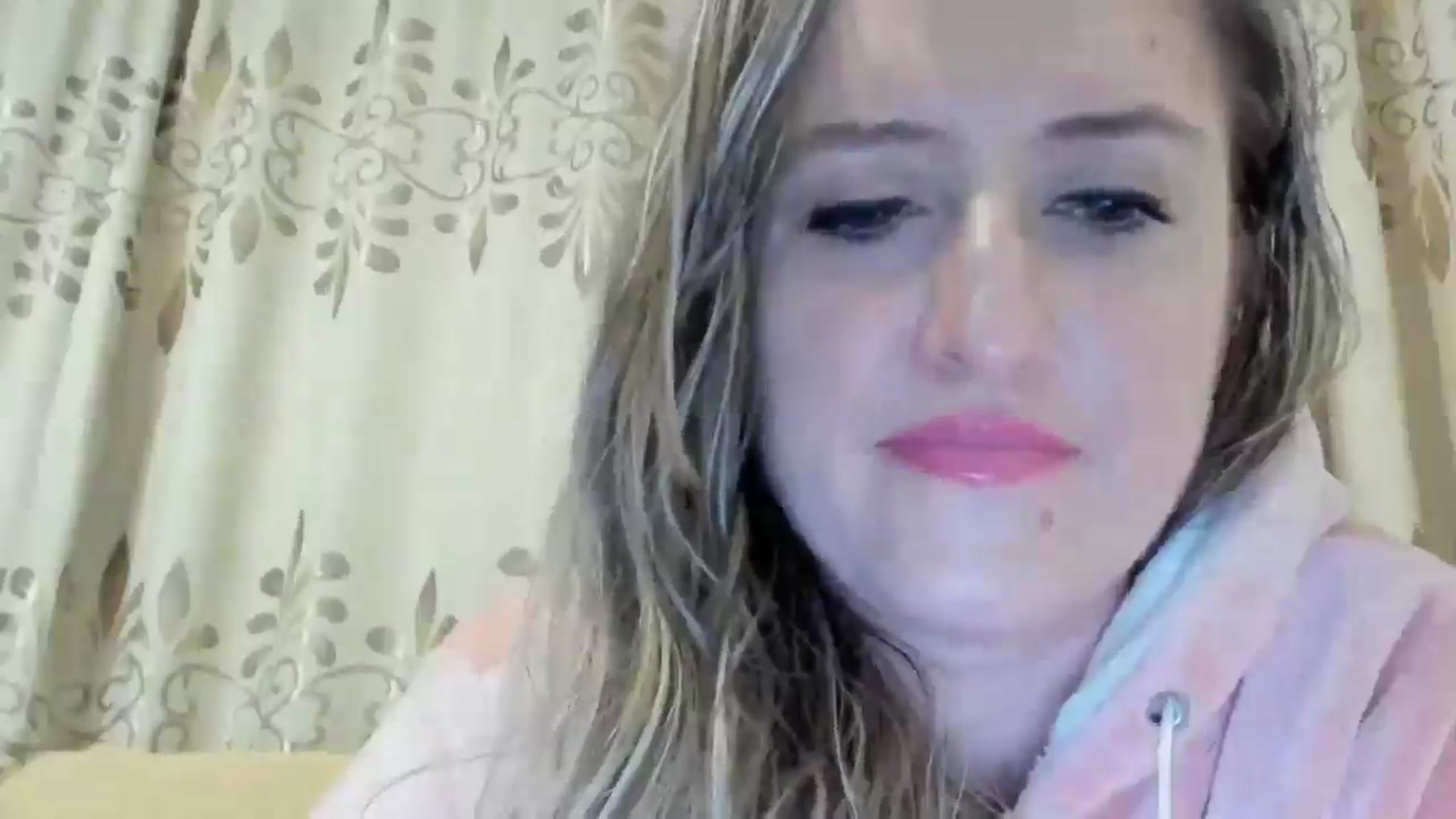 Gallery image thumbnail from BestDream's myfreecams stream on, 06/04/2024, 23:28 image 10 of 20