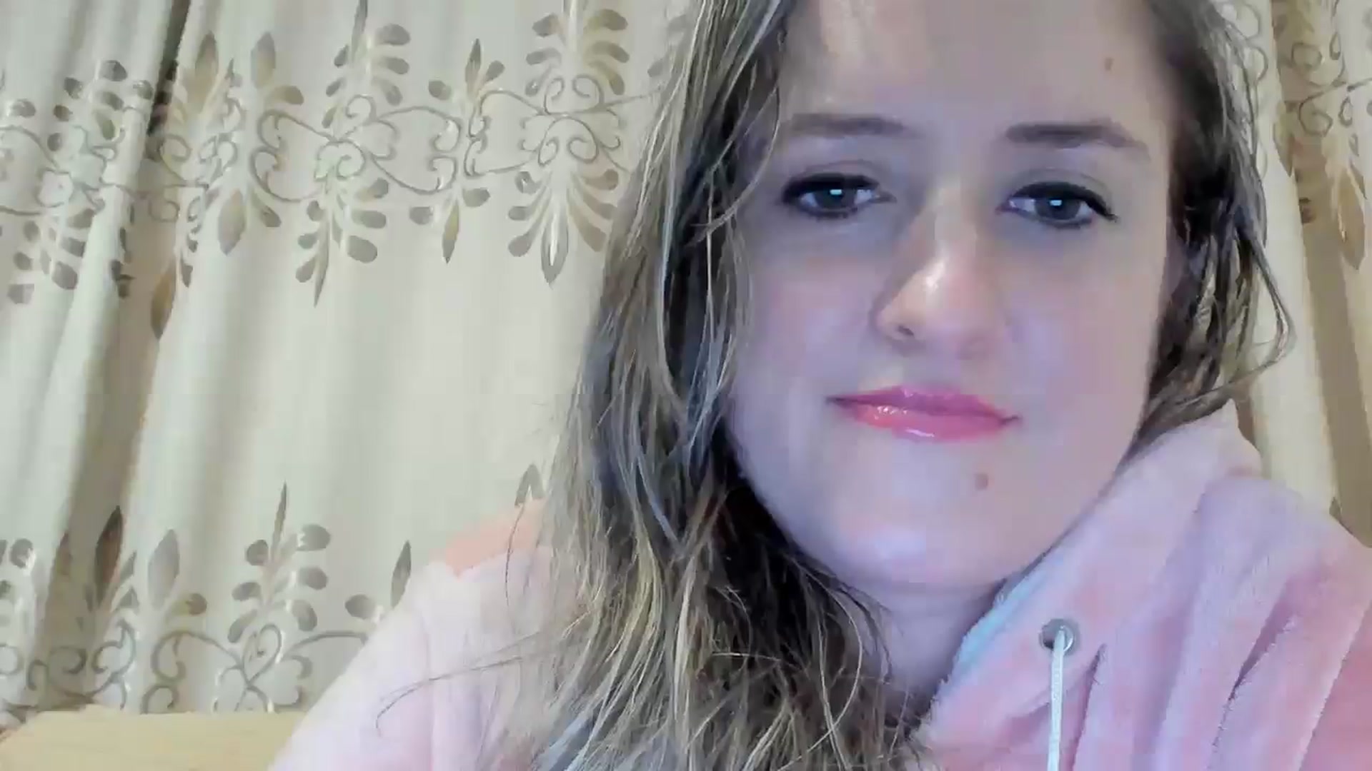 Gallery image thumbnail from BestDream's myfreecams stream on, 06/04/2024, 23:28 image 3 of 20