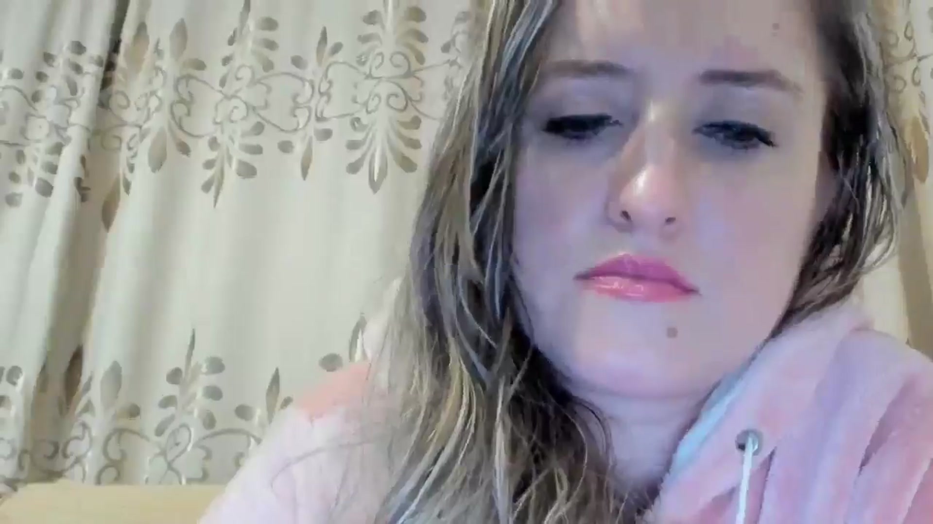 Gallery image thumbnail from BestDream's myfreecams stream on, 06/04/2024, 23:28 image 8 of 20