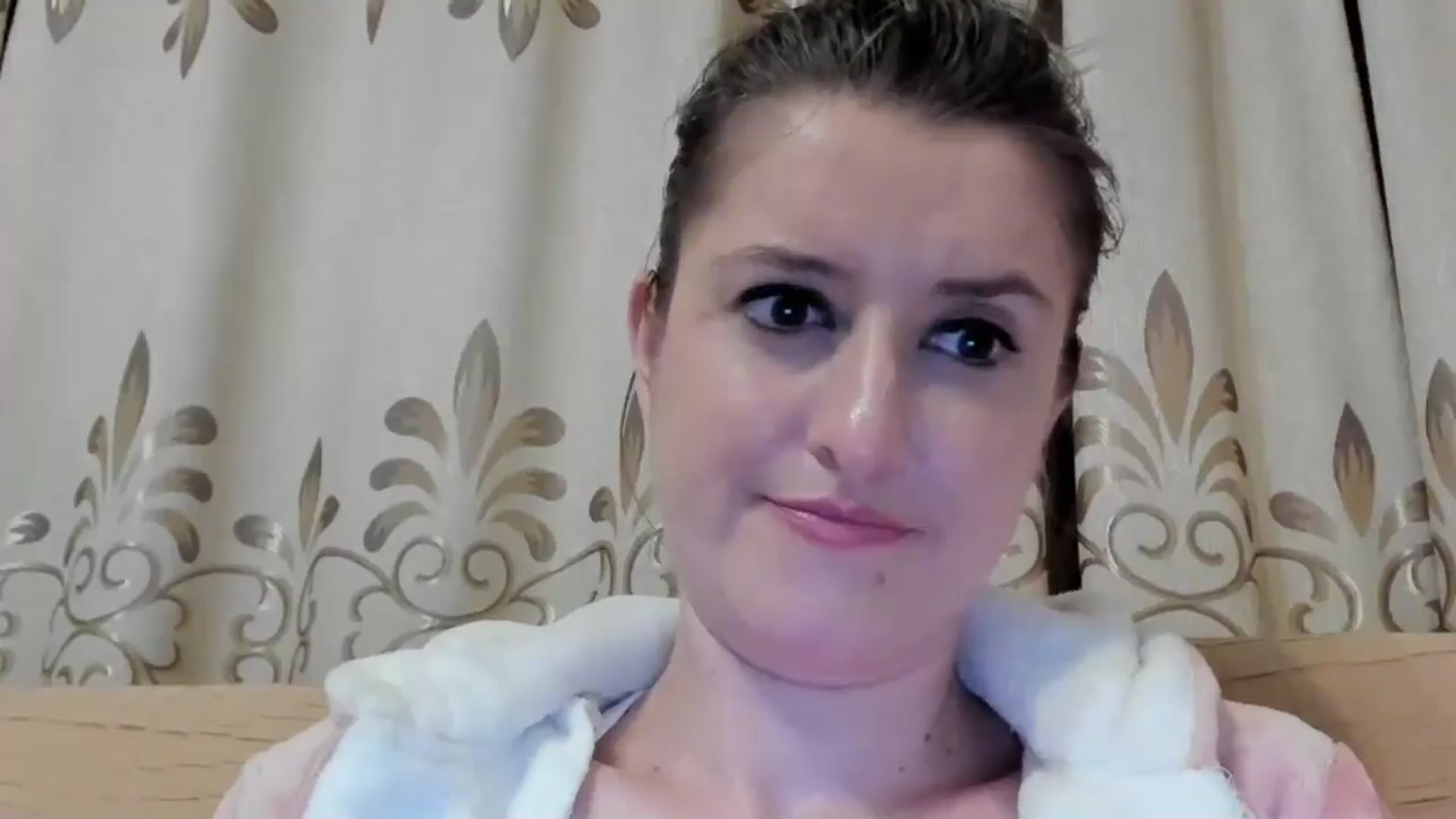 Gallery image thumbnail from BestDream's myfreecams stream on, 06/06/2024, 01:52 image 14 of 20