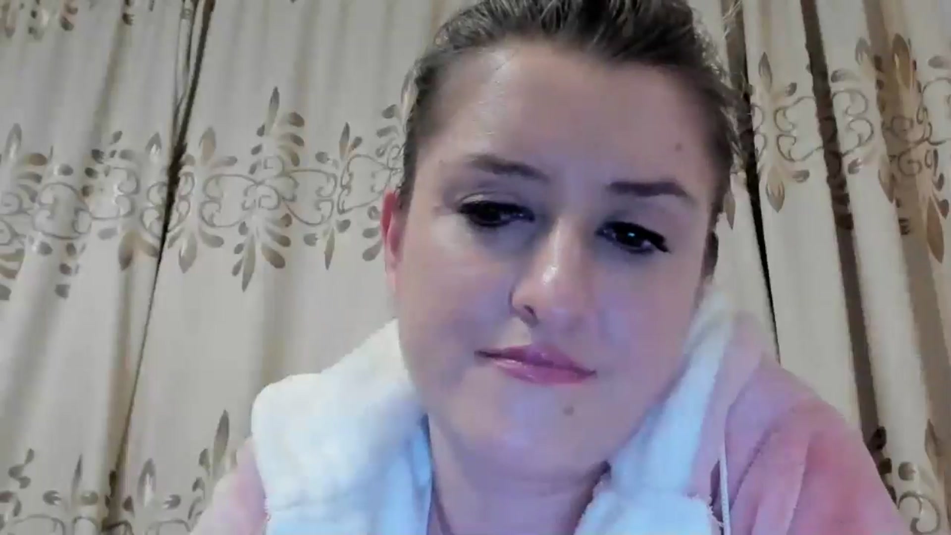 Gallery image thumbnail from BestDream's myfreecams stream on, 06/06/2024, 01:52 image 5 of 20