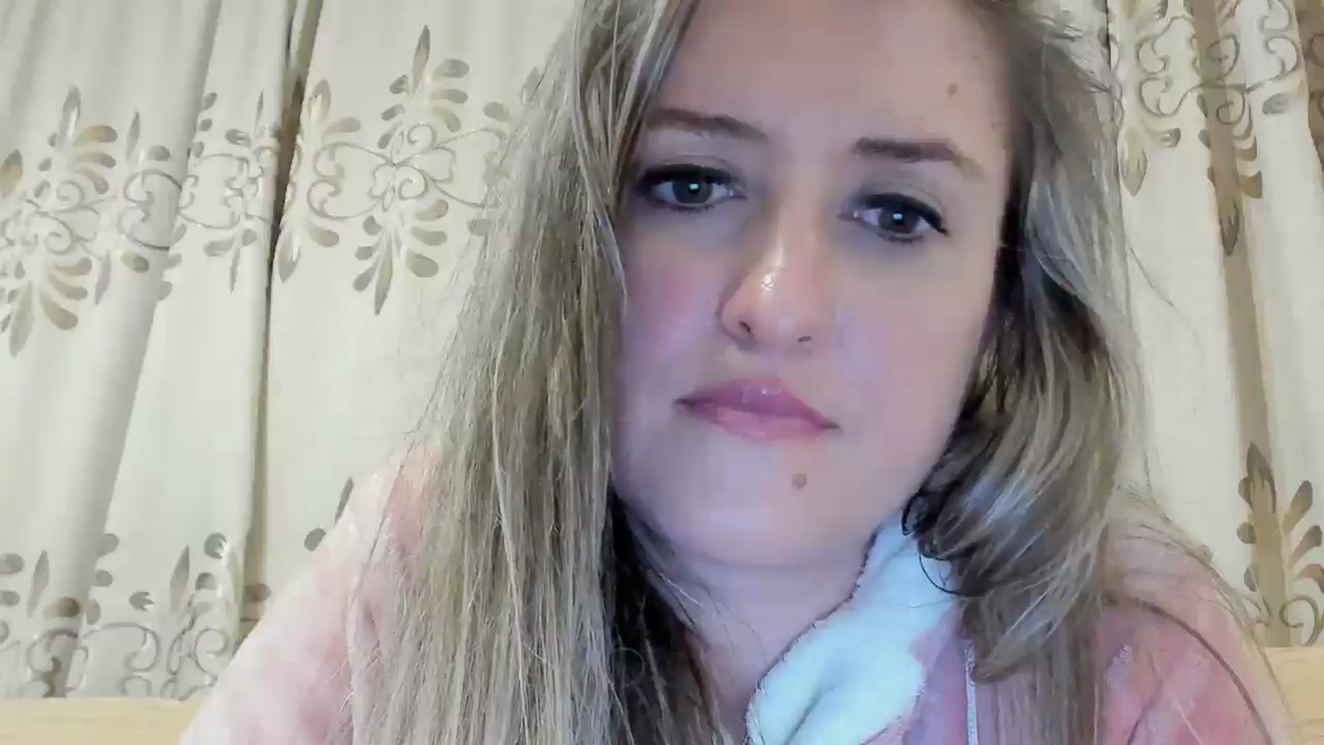 Gallery image thumbnail from BestDream's myfreecams stream on, 06/06/2024, 23:02 image 17 of 20
