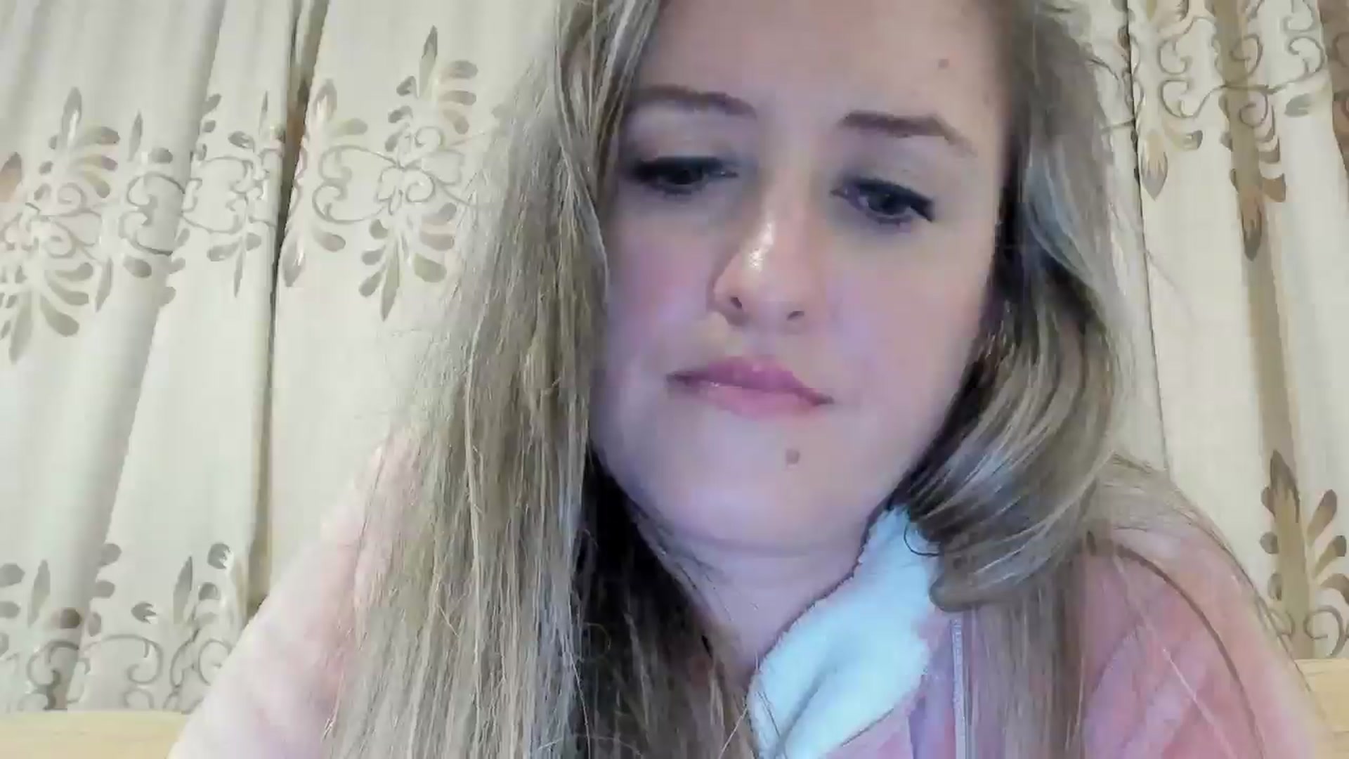 Gallery image thumbnail from BestDream's myfreecams stream on, 06/06/2024, 23:02 image 18 of 20