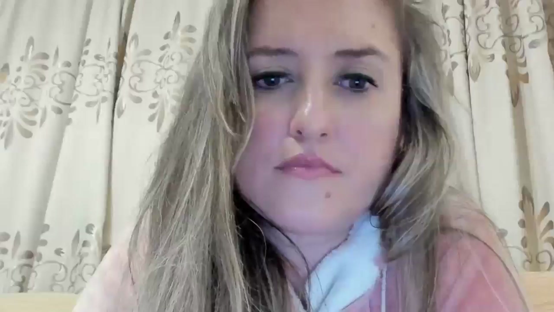Gallery image thumbnail from BestDream's myfreecams stream on, 06/06/2024, 23:02 image 9 of 20