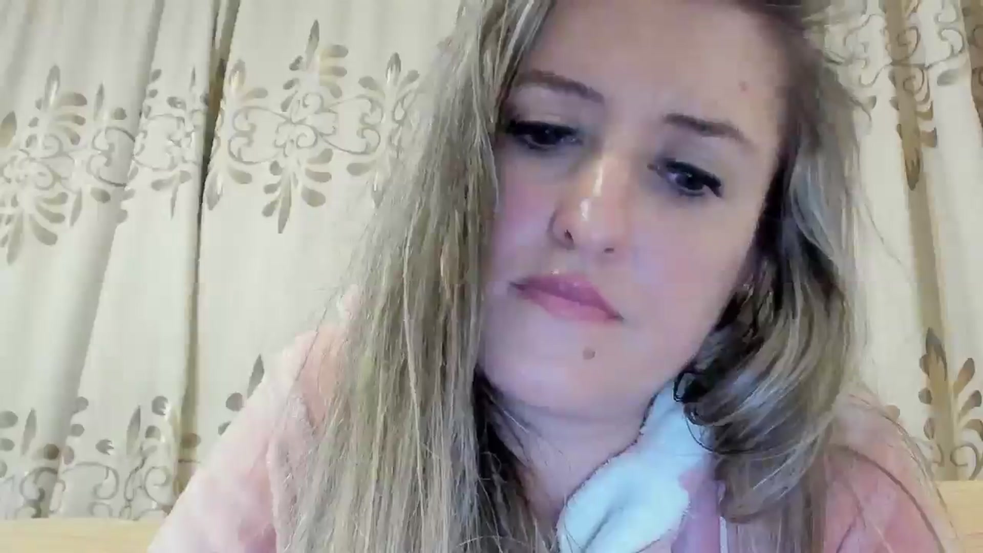 Gallery image thumbnail from BestDream's myfreecams stream on, 06/06/2024, 23:02 image 16 of 20
