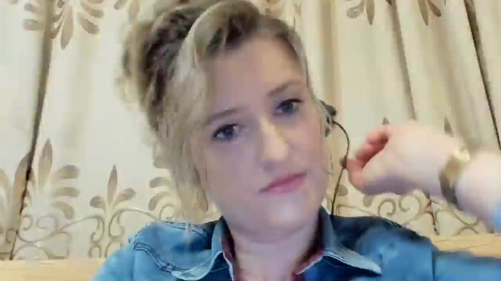 Gallery image thumbnail from BestDream's myfreecams stream on, 06/11/2024, 21:49 image 5 of 20