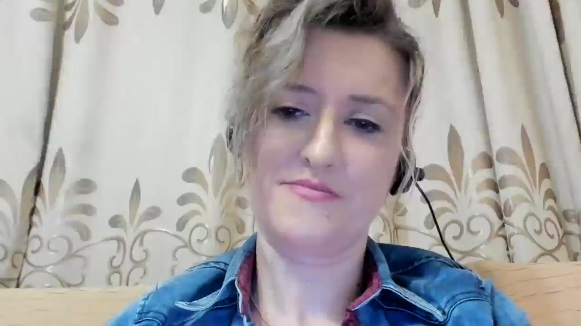 Gallery image thumbnail from BestDream's myfreecams stream on, 06/11/2024, 21:49 image 8 of 20