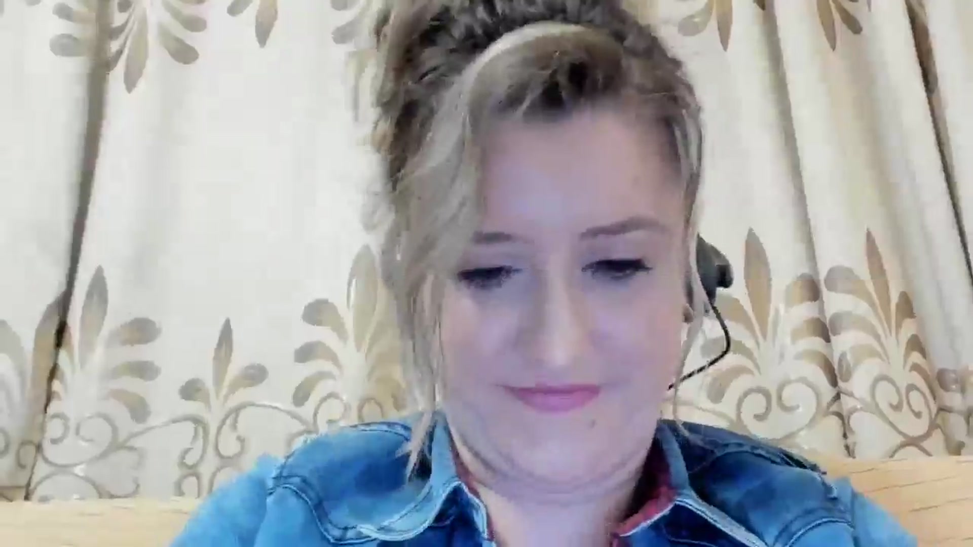 Gallery image thumbnail from BestDream's myfreecams stream on, 06/11/2024, 21:49 image 10 of 20