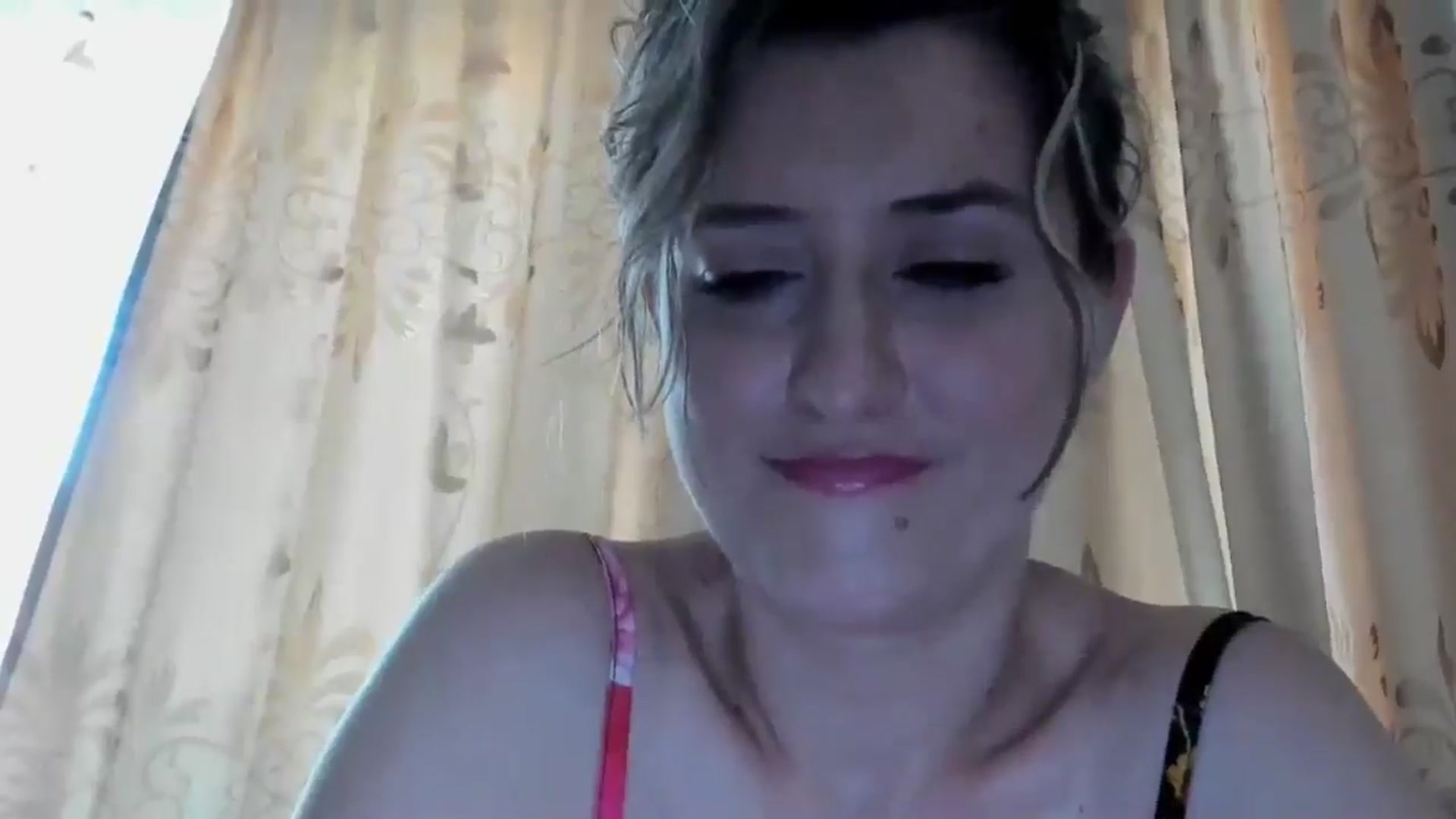 Gallery image thumbnail from BestDream's myfreecams stream on, 06/12/2024, 07:32 image 11 of 20