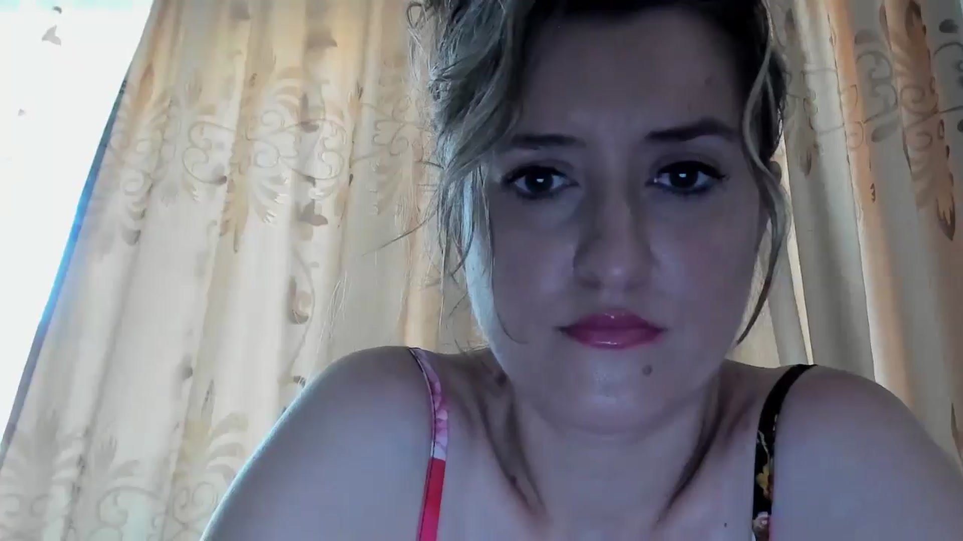 Gallery image thumbnail from BestDream's myfreecams stream on, 06/12/2024, 07:32 image 1 of 20