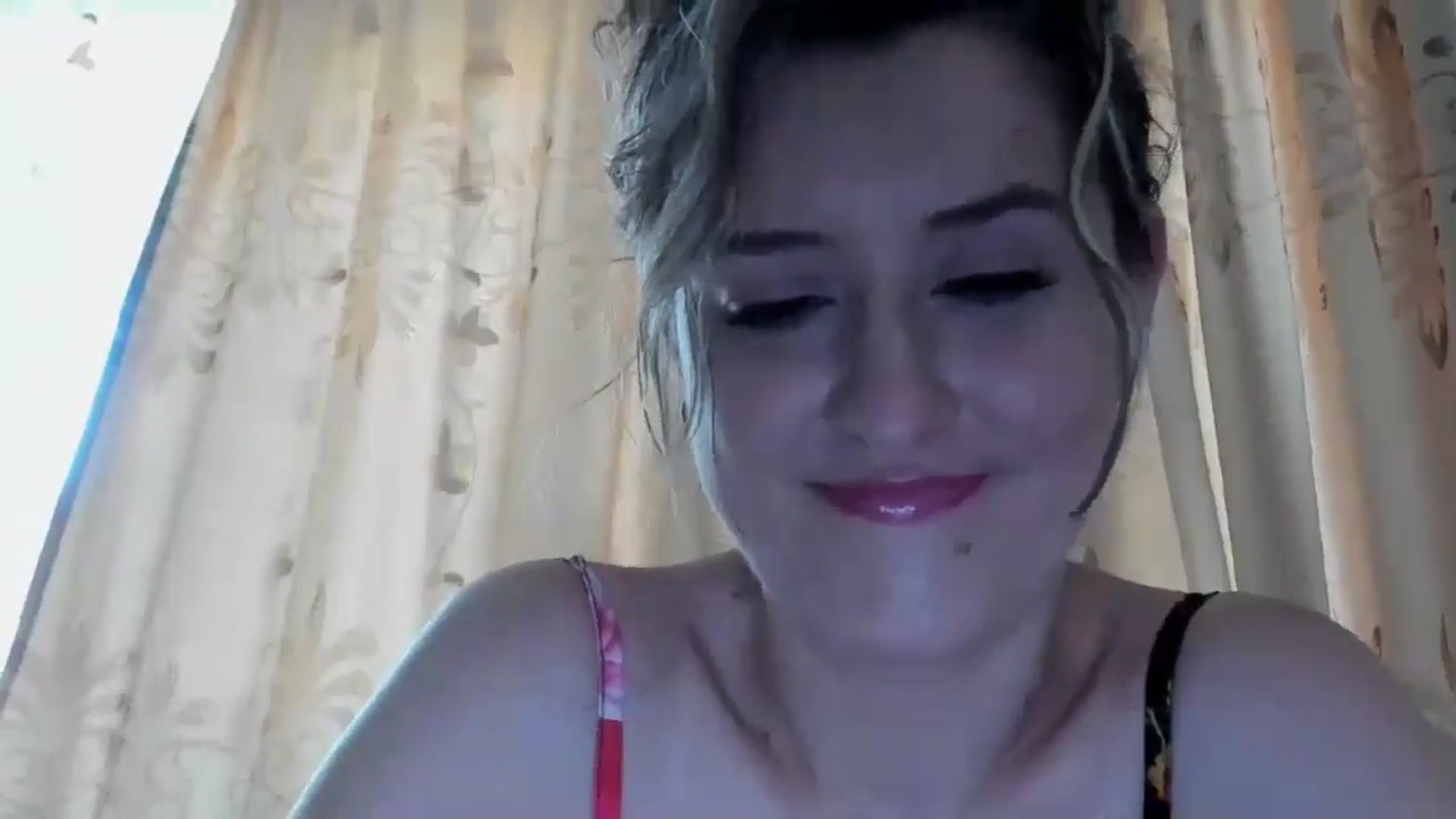 Gallery image thumbnail from BestDream's myfreecams stream on, 06/12/2024, 07:32 image 17 of 20