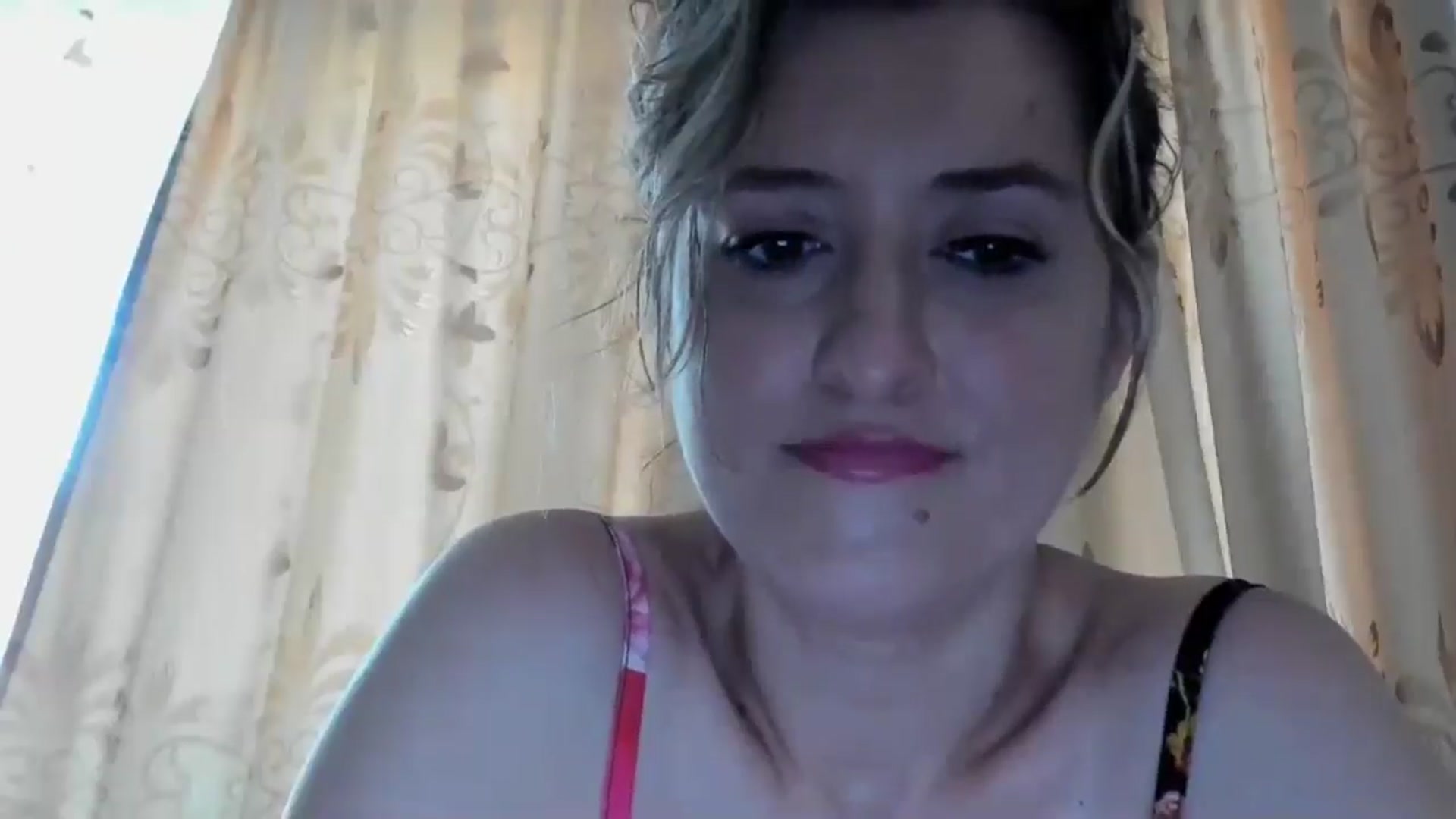 Gallery image thumbnail from BestDream's myfreecams stream on, 06/12/2024, 07:32 image 10 of 20
