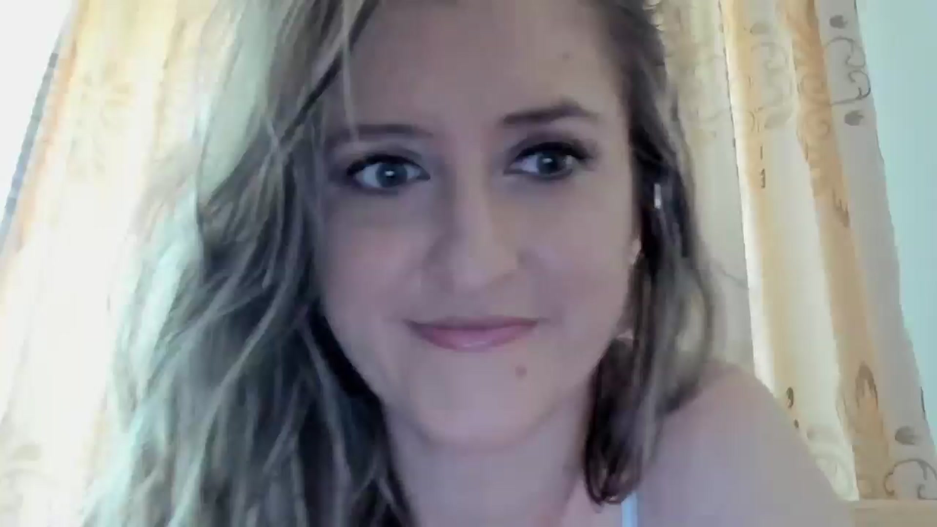 Gallery image thumbnail from BestDream's myfreecams stream on, 06/13/2024, 11:28 image 7 of 20