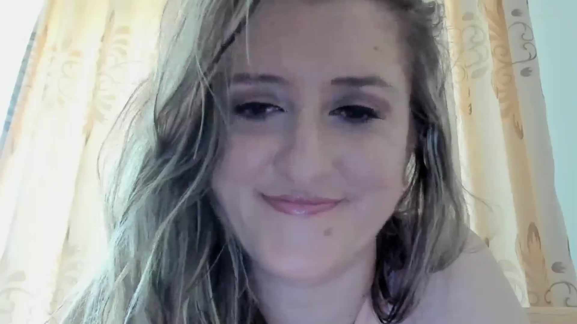 Gallery image thumbnail from BestDream's myfreecams stream on, 06/13/2024, 11:28 image 5 of 20